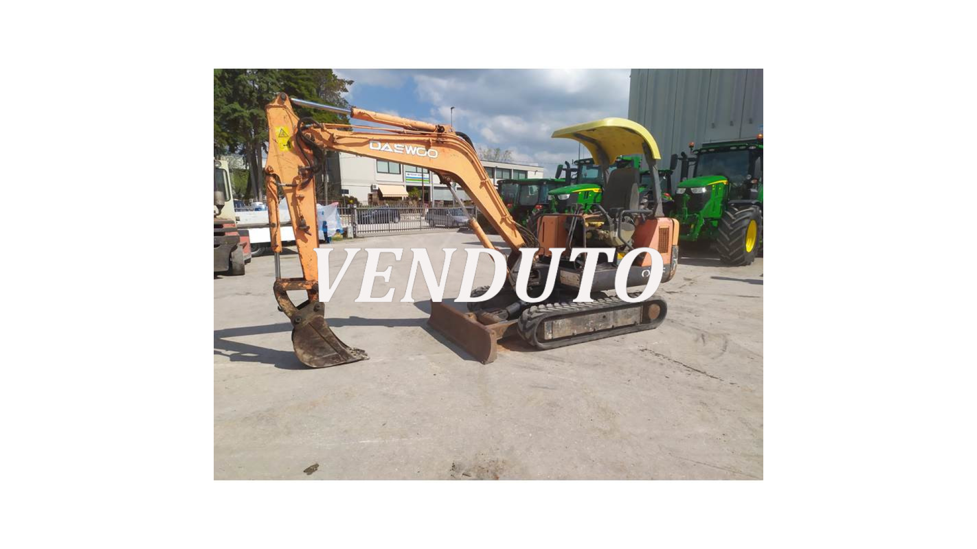 Miniescavatore Daewoo 035 usato