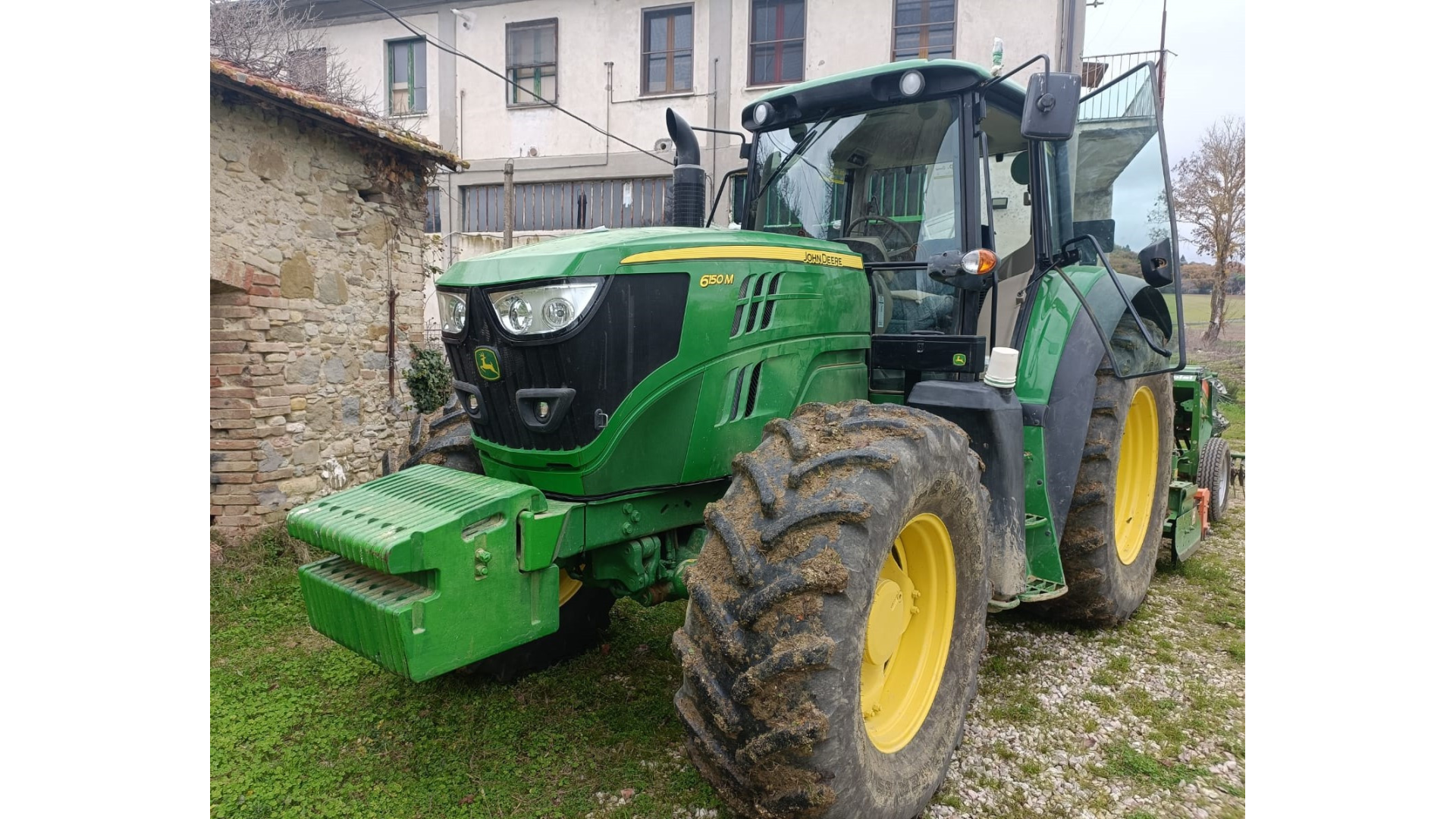 Trattore John Deere 6150M usato