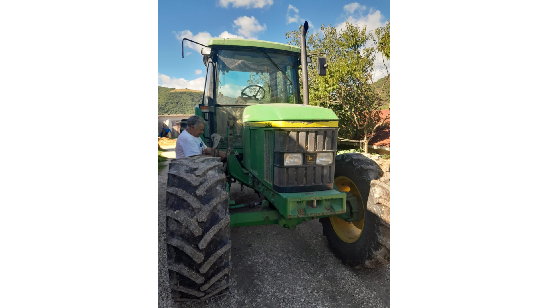 Trattore John Deere 6510SE Usato