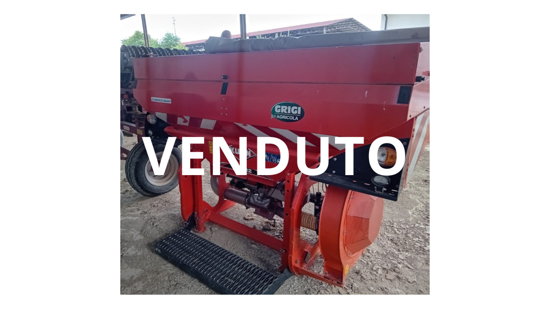 Tramoggia Kuhn TF1512 Usata