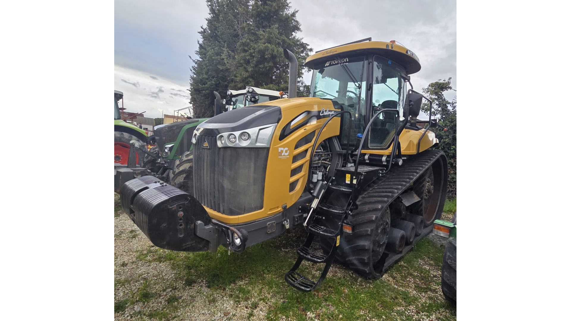 Trattore Challenger MT765E usato