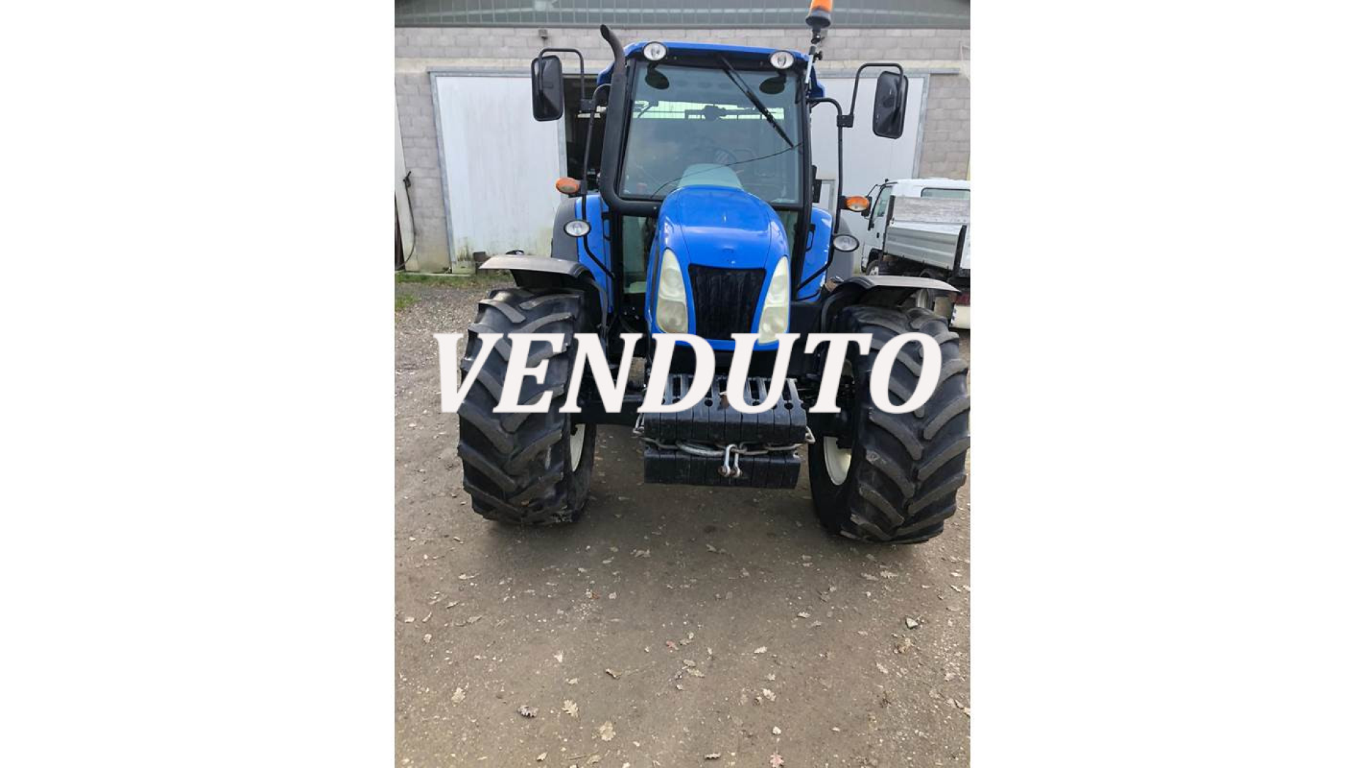 Trattore New Holland T5060 usato