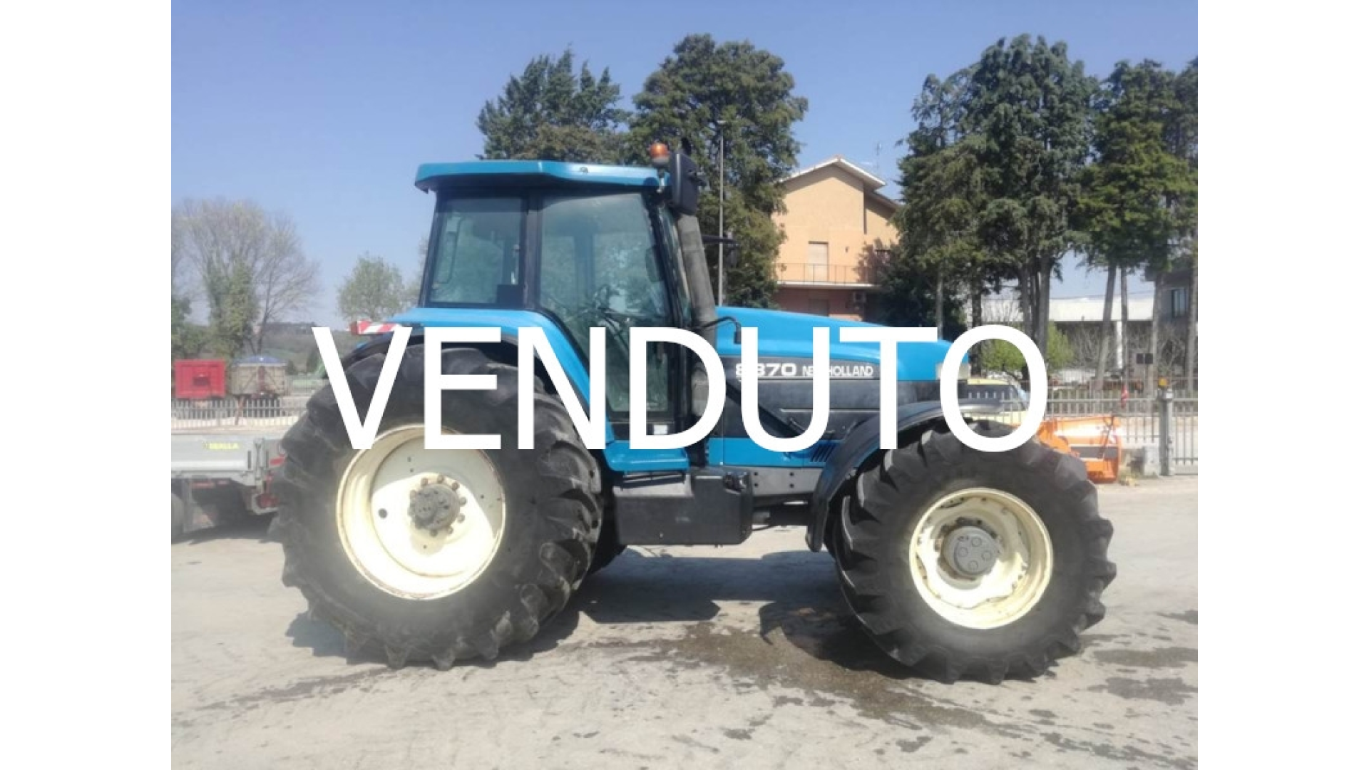 Trattore New Holland 8870 usato