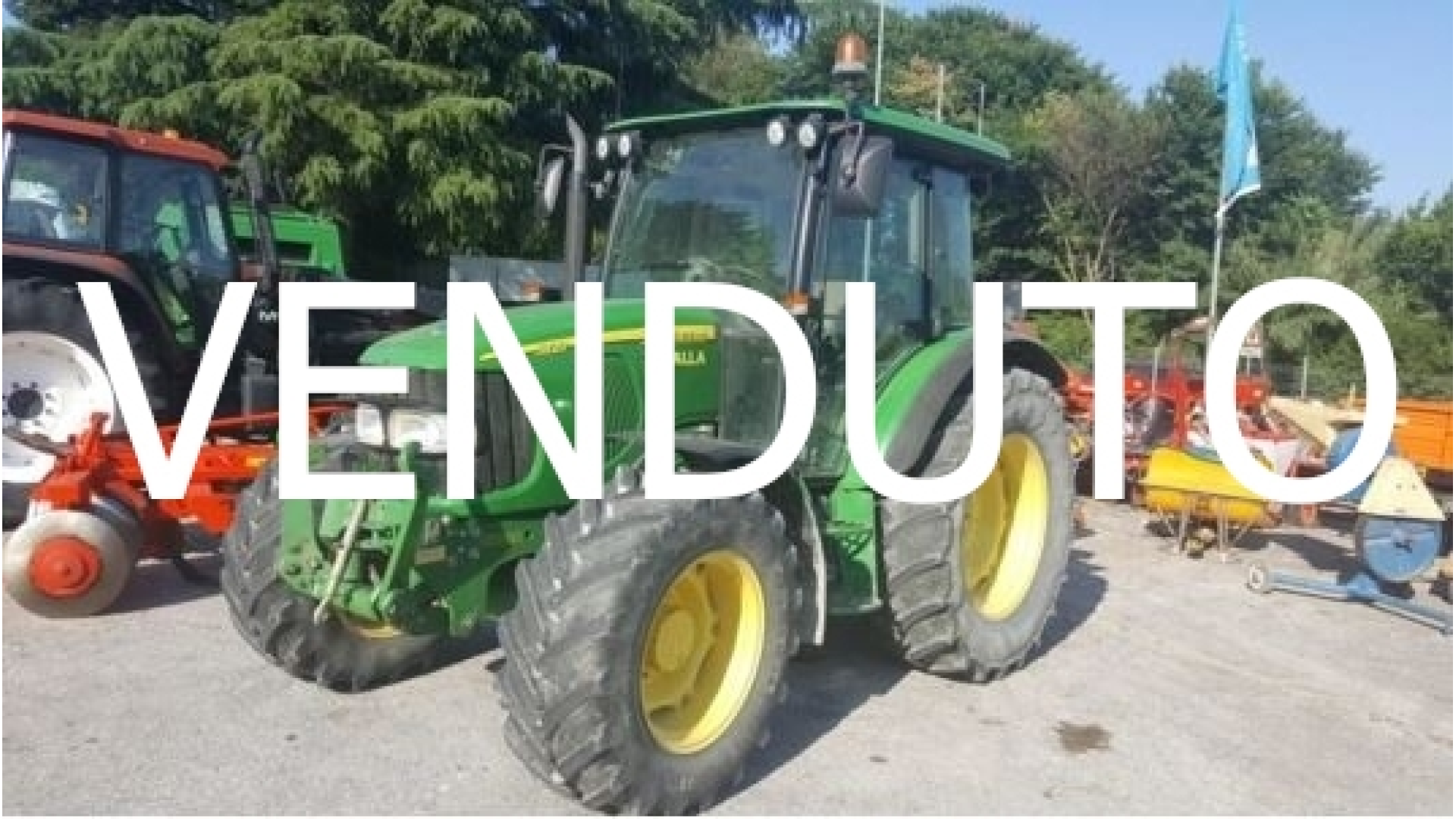 Trattore John Deere 5820 usato