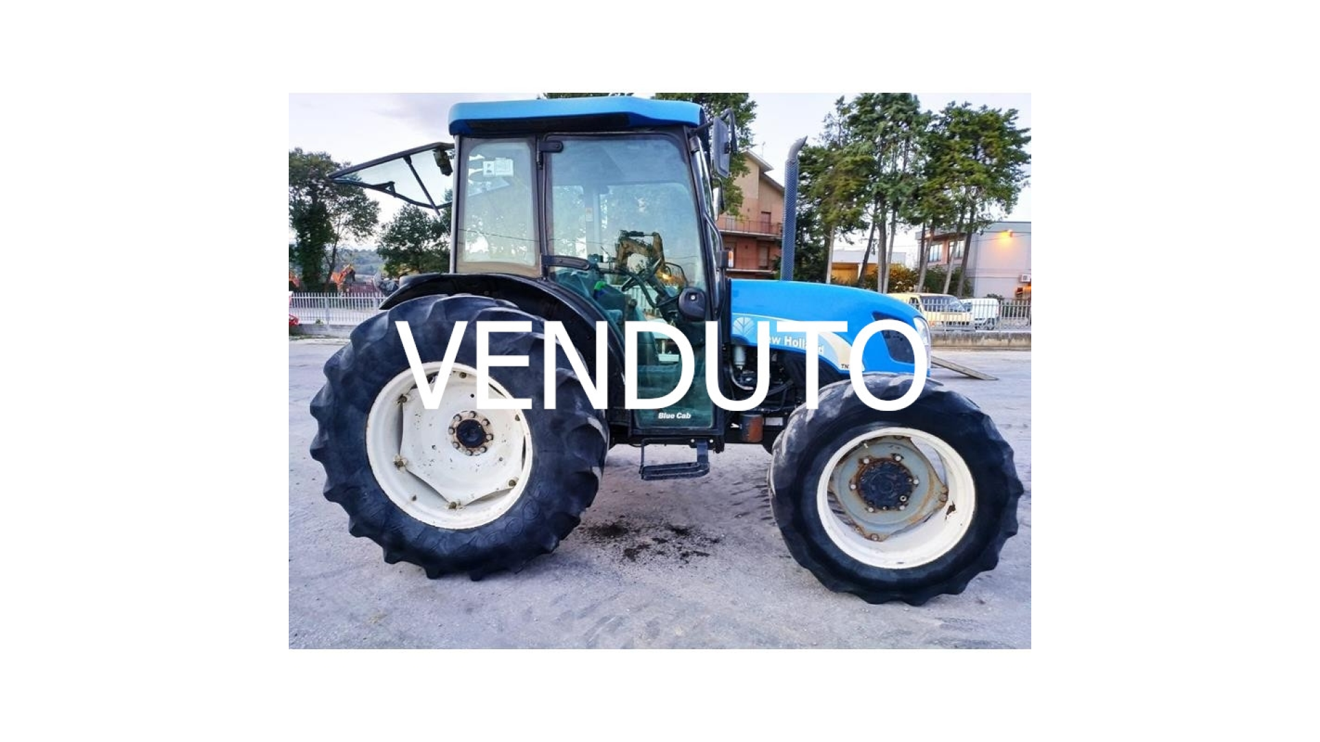 Trattore New Holland TN 70 DA usato