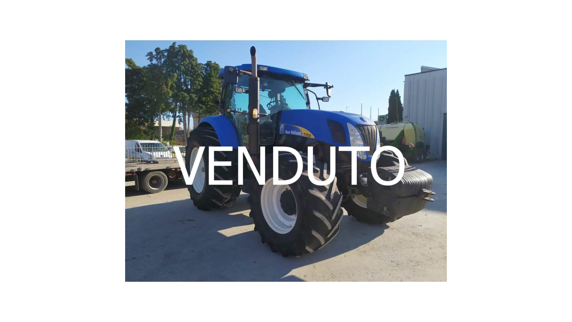 Trattore New Holland T 7030 usato