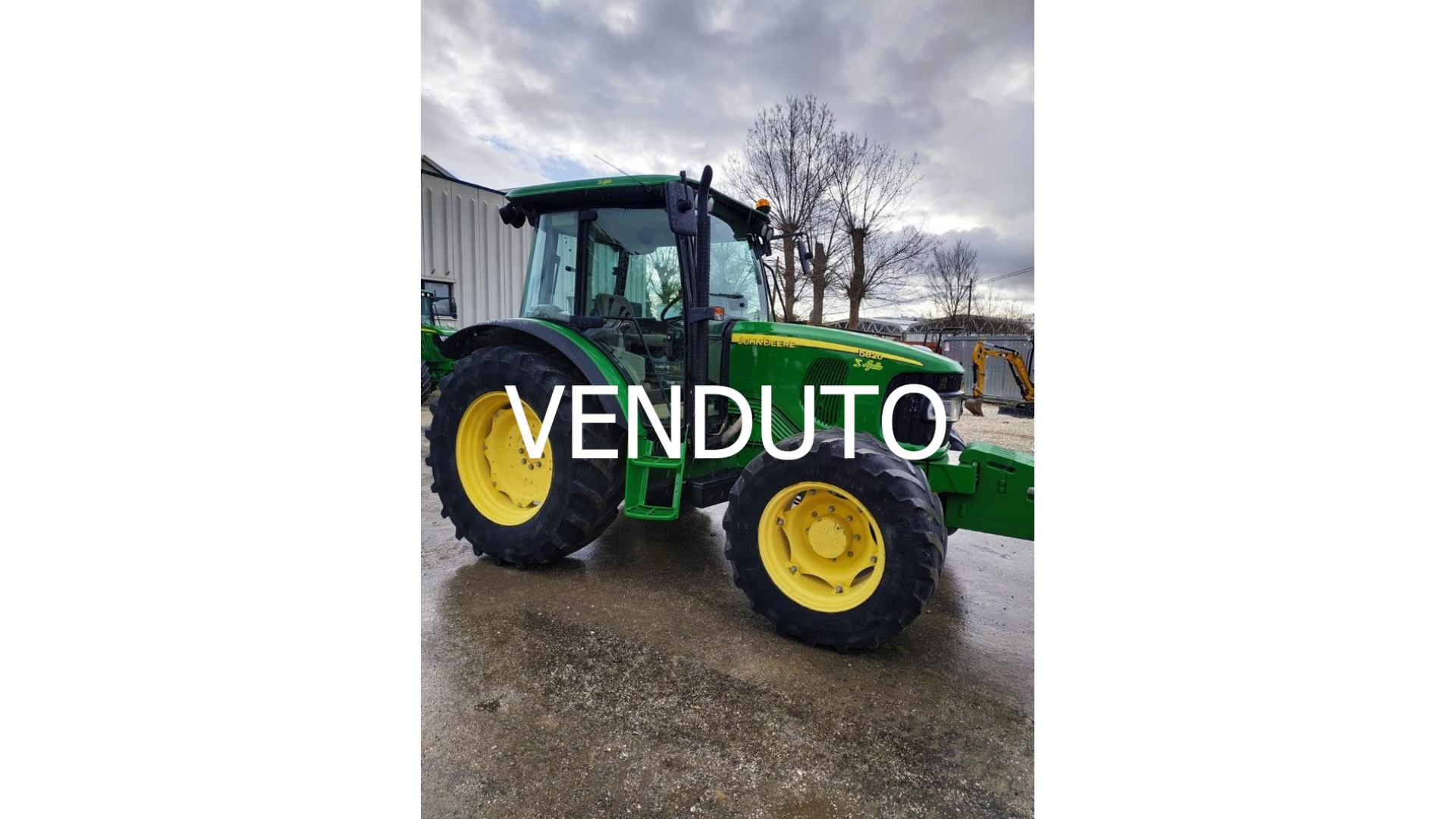 Trattore John Deere 5820 usato