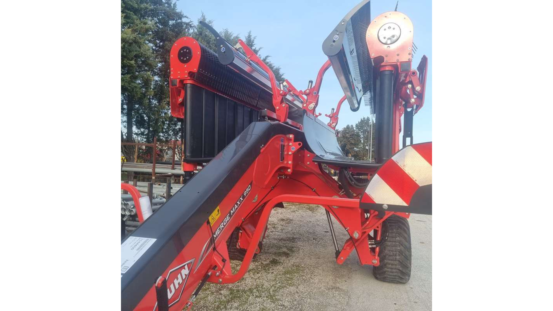 Andanatore Kuhn Merge Maxx 950