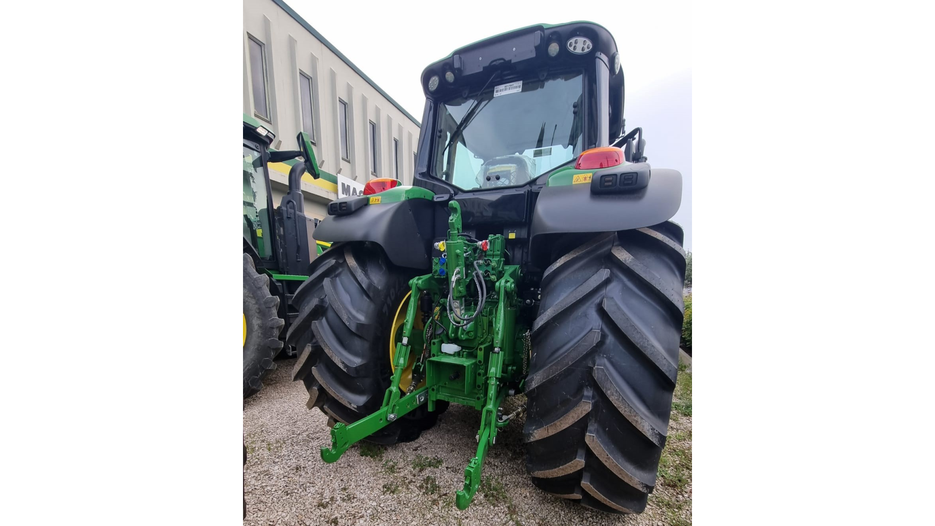 Trattore John Deere 6195M