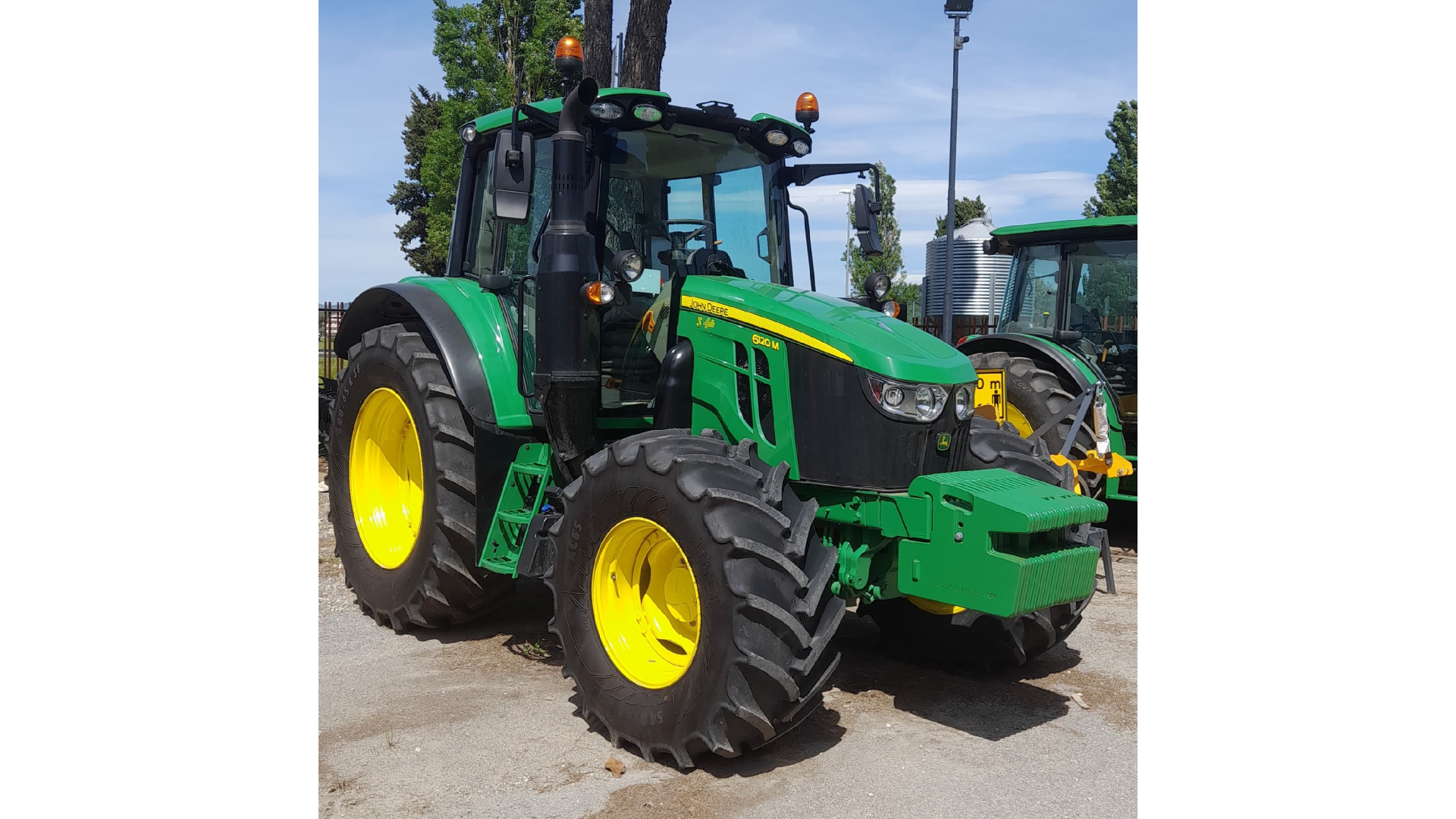 Trattore John Deere 6120M