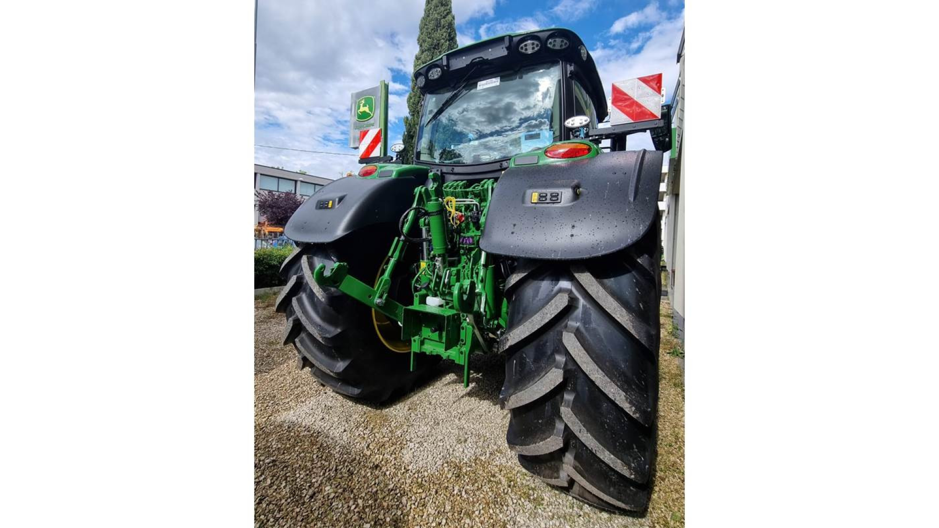 Trattore John Deere 6R 215