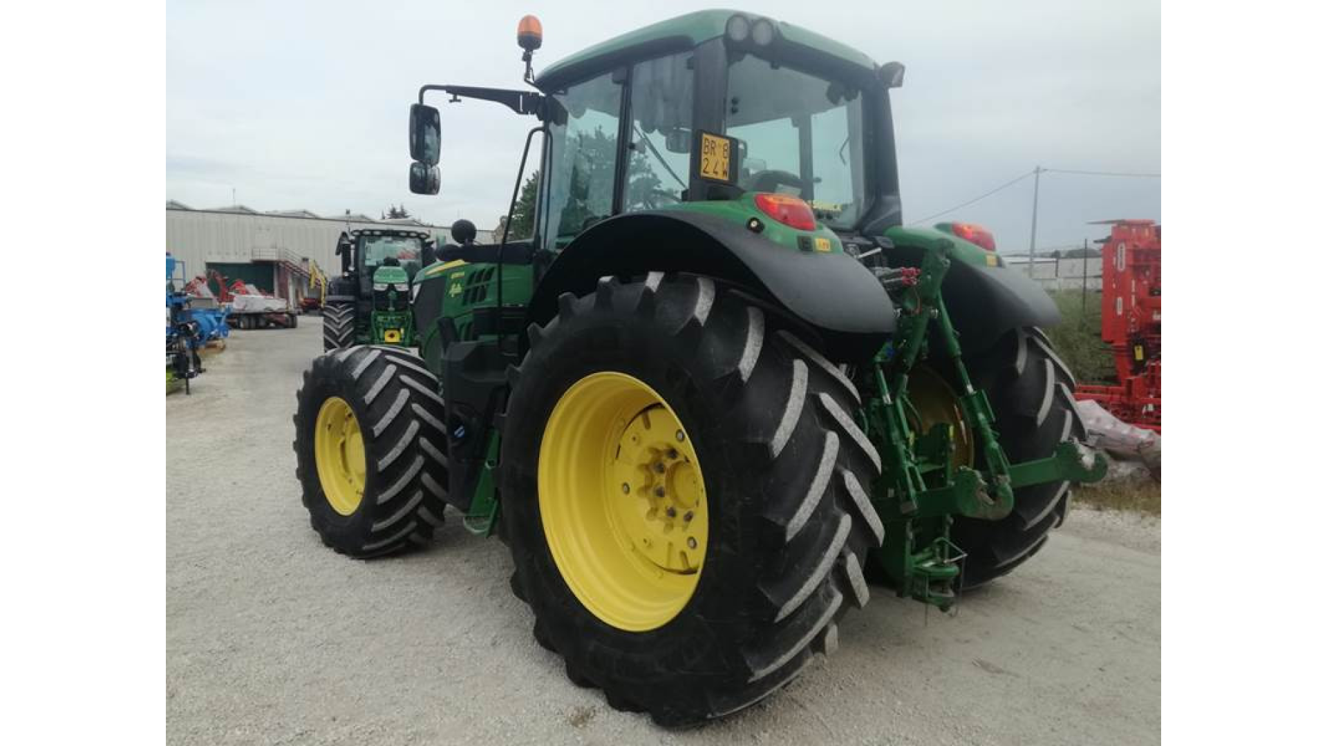 Trattore John Deere 6155M usato