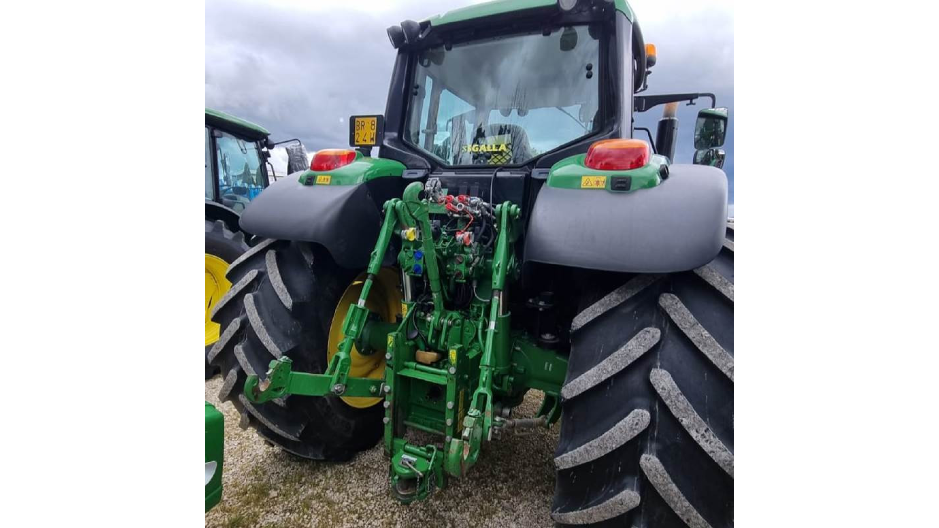 Trattore John Deere 6155M usato