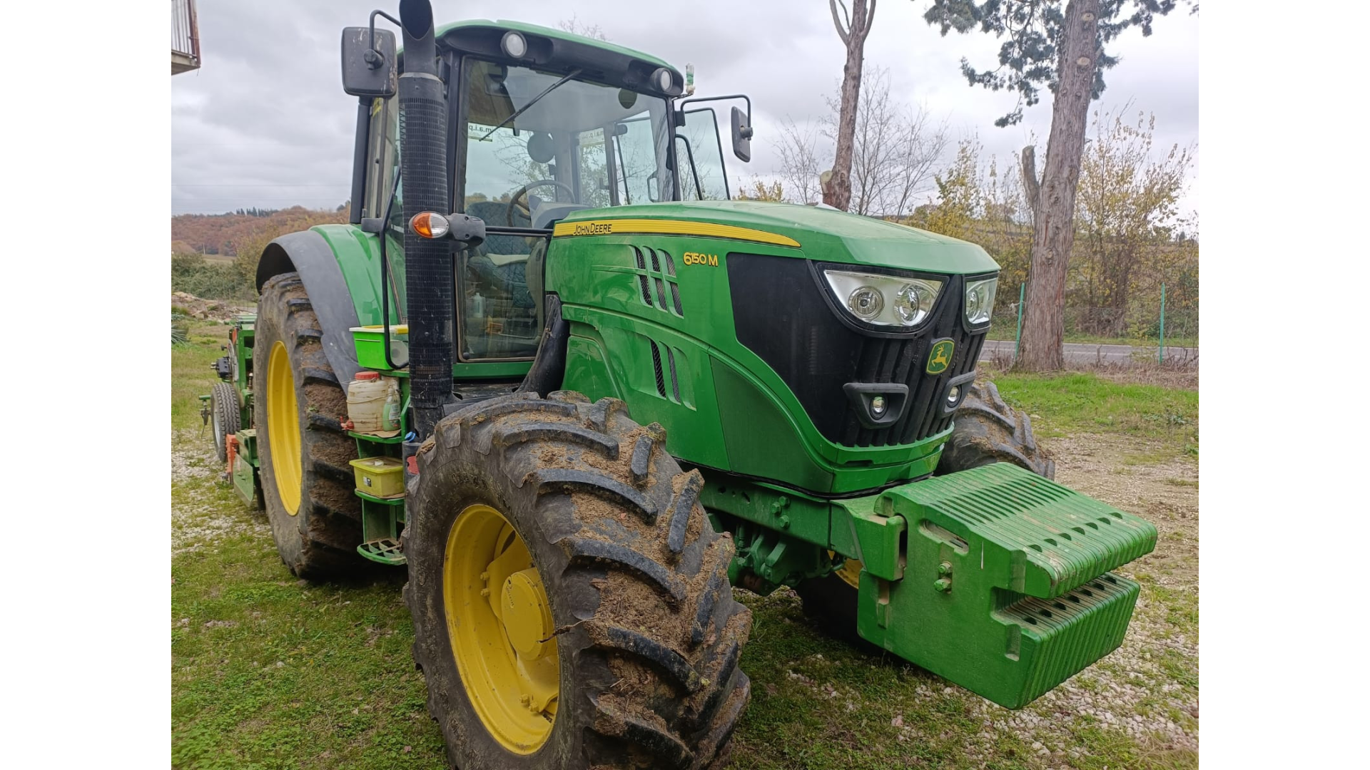 Trattore John Deere 6150M usato