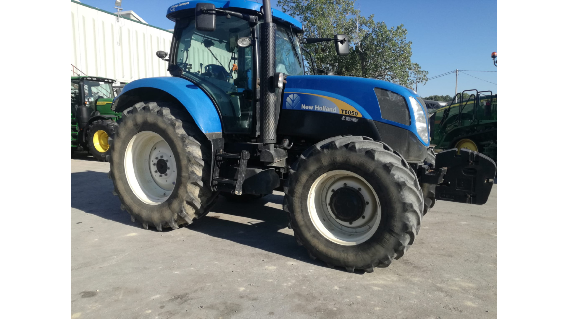 Trattore New Holland T6050 Range Command usato