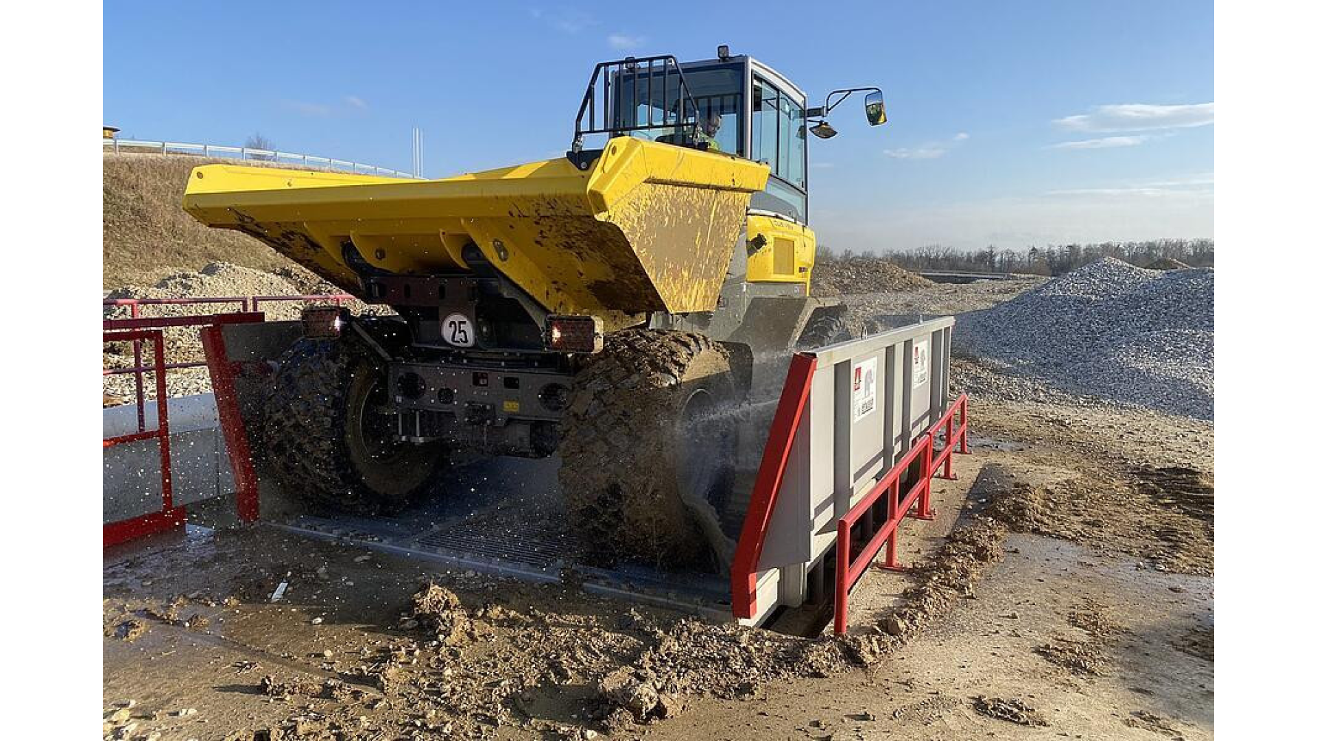 Dumper gommato DV90