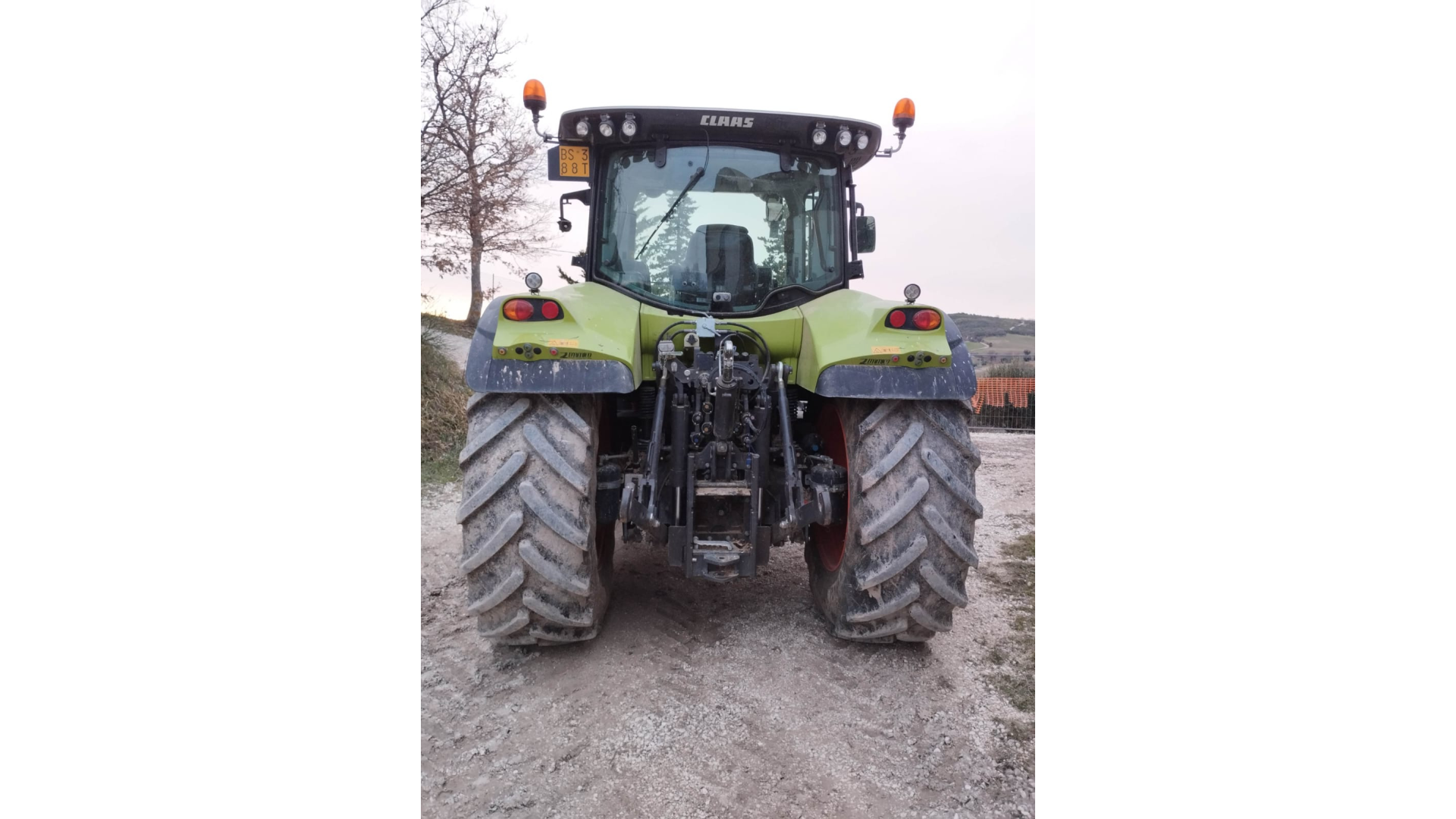 Trattore Claas Arion 640 CIS usato