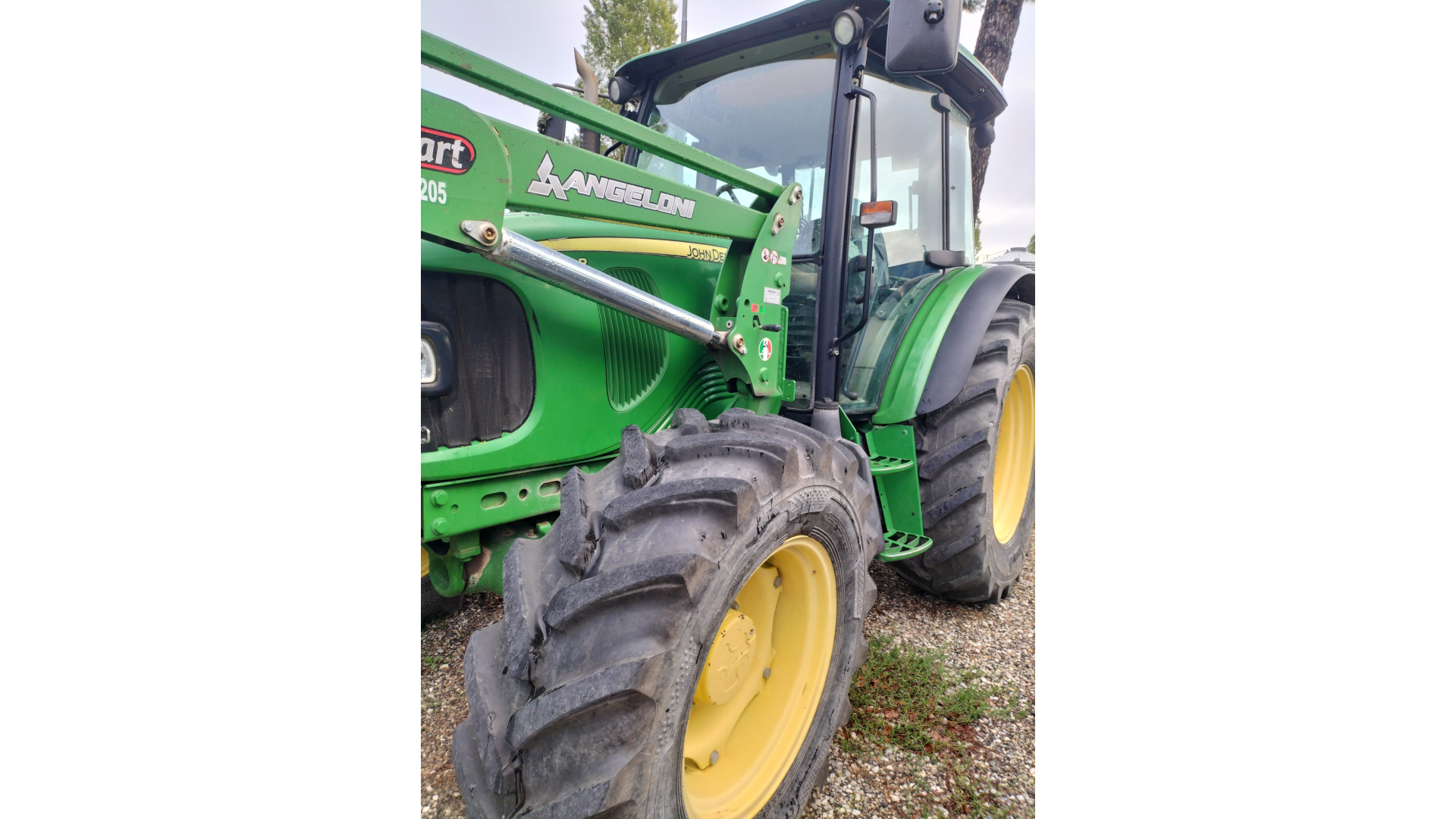 Trattore John Deere 5090R usato