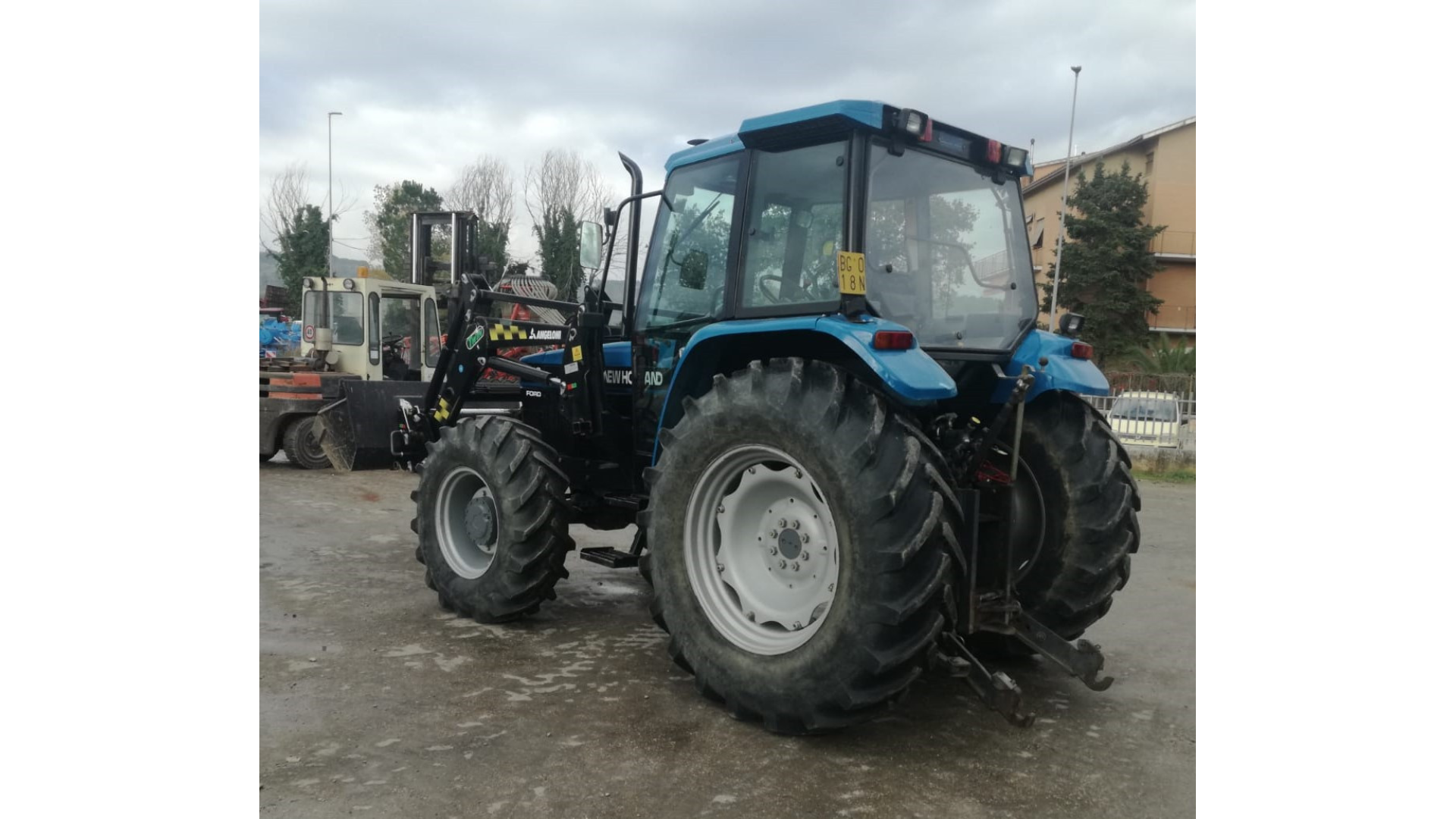 Trattore Ford 5640 usato