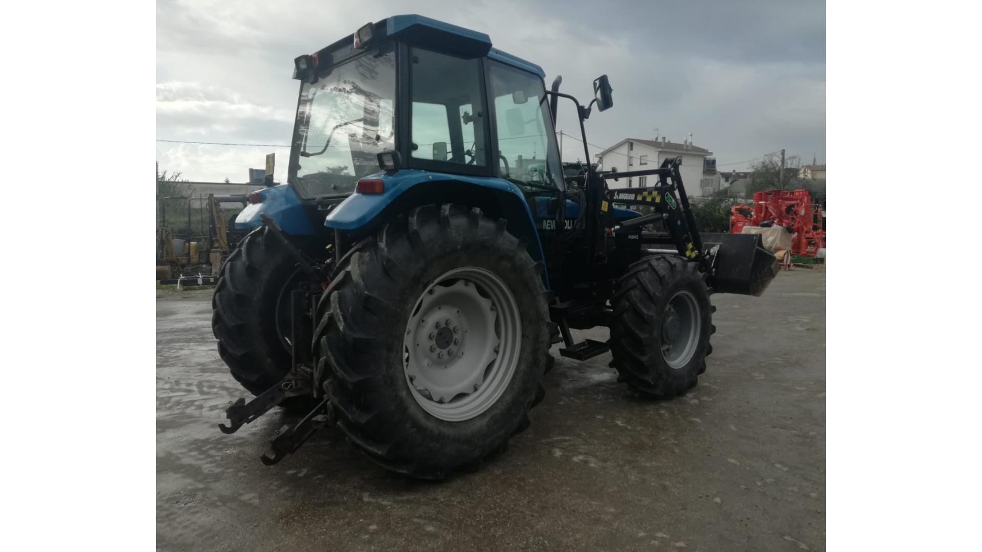 Trattore Ford 5640 usato