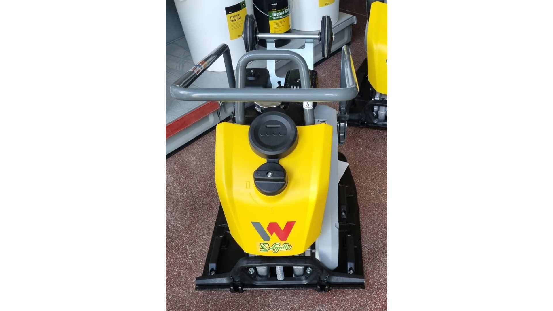 Piastra vibrante Wacker Neuson BPS 1550Aw