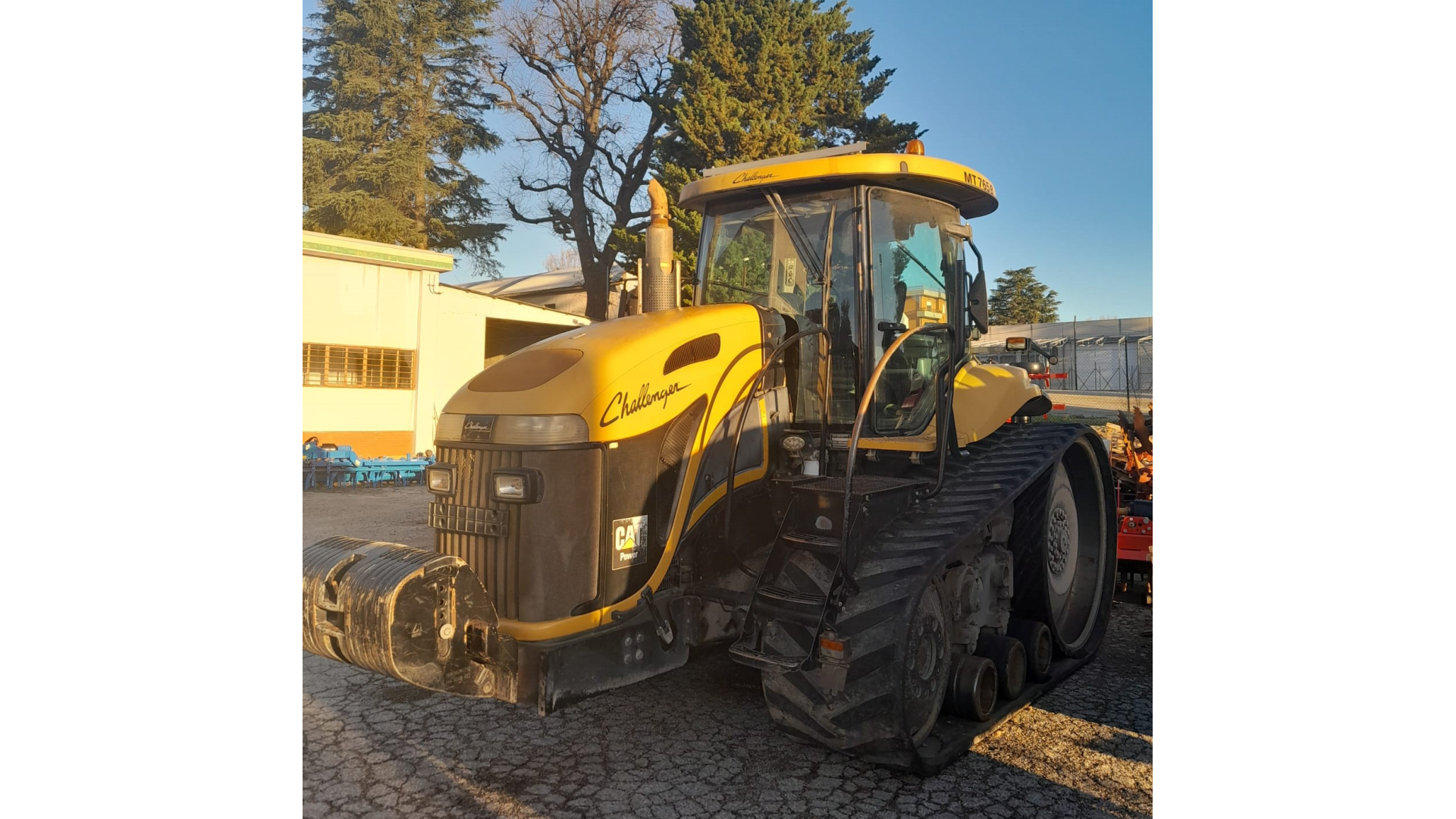 Trattore Challenger MT 765B usato