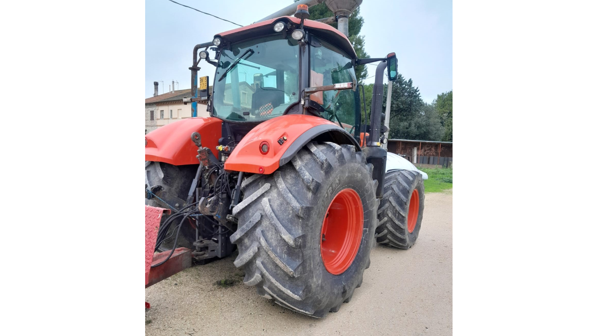 Trattore Kubota M7171 usato