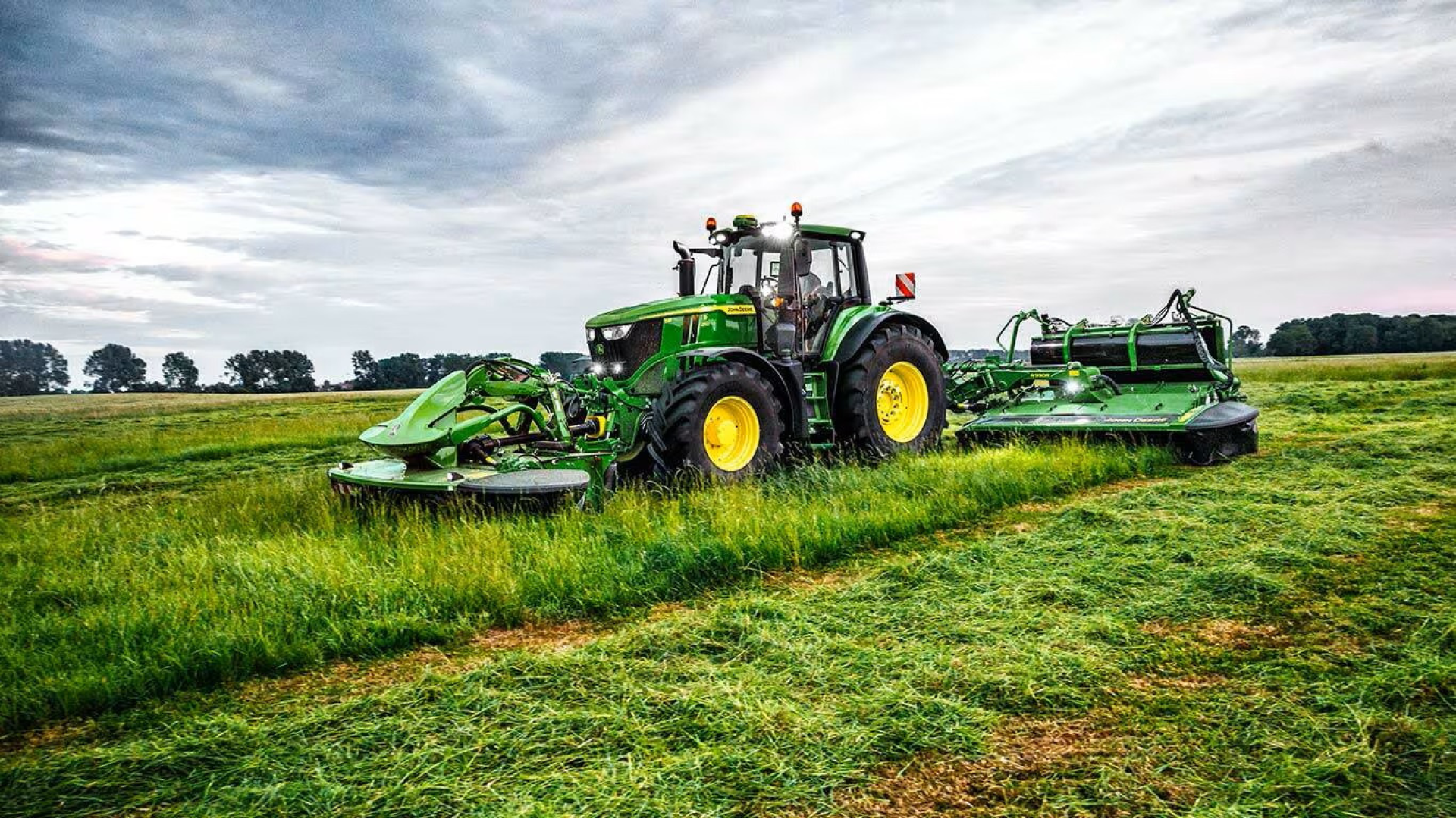 Trattore John Deere 6M 230