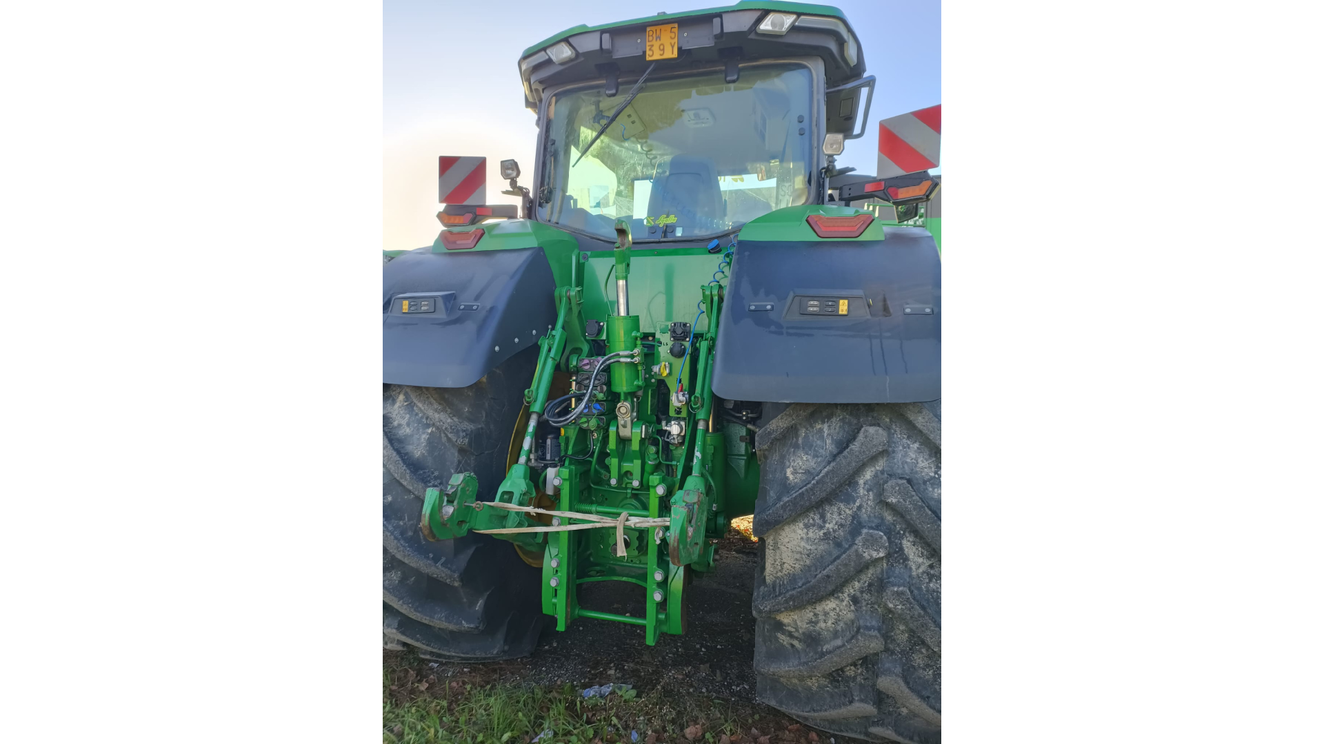 Trattore John Deere 8R 370 usato