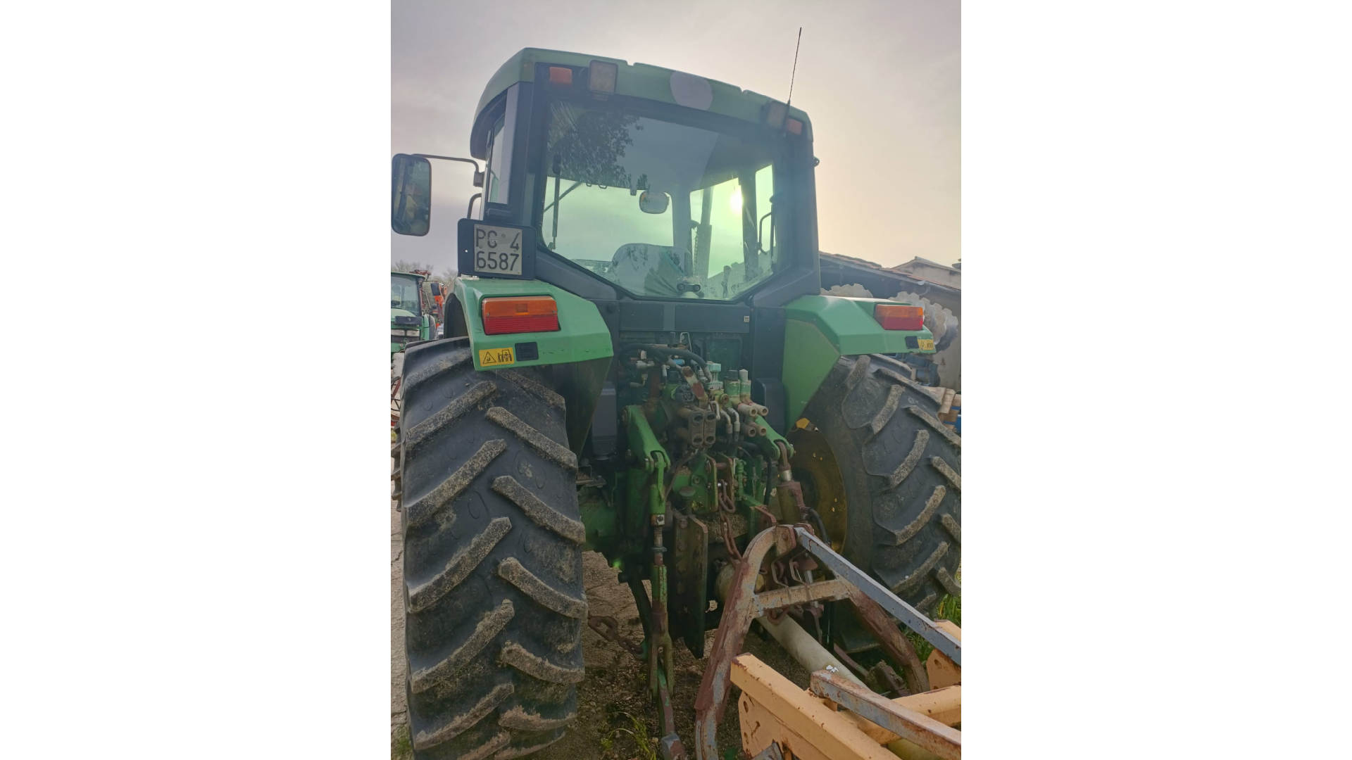 Trattore John Deere 6300 usato