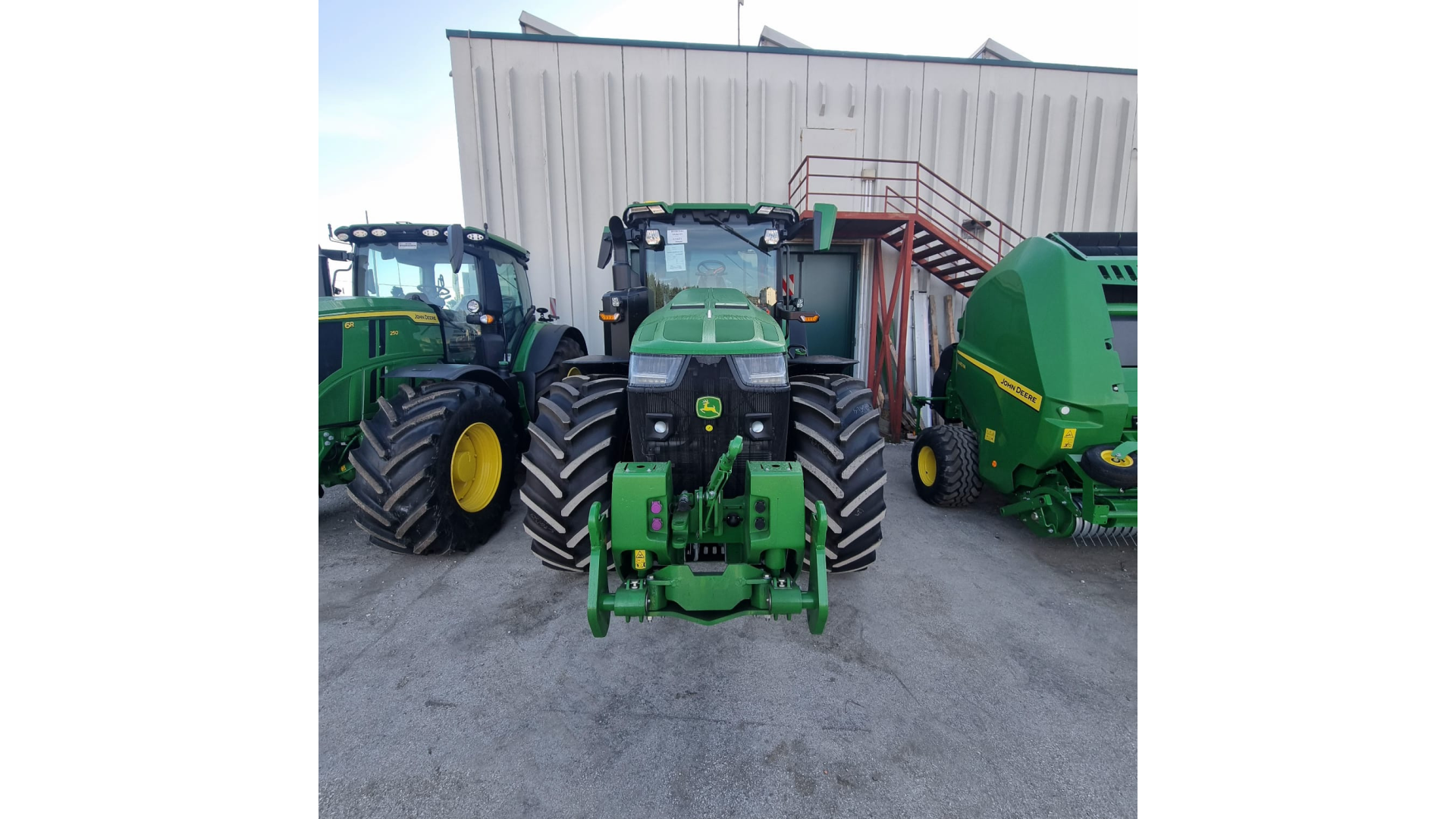 Trattore John Deere 8R 370