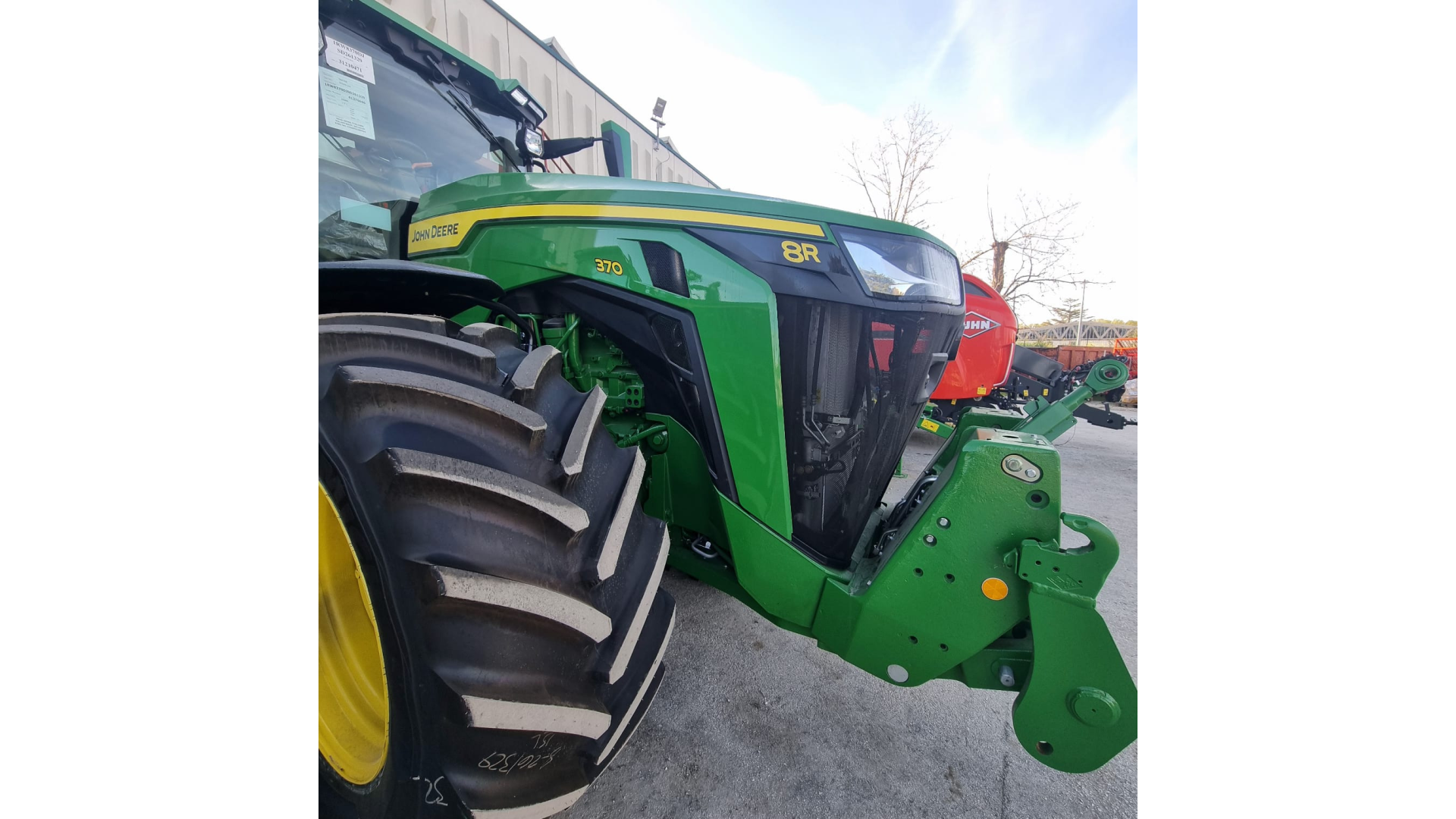Trattore John Deere 8R 370