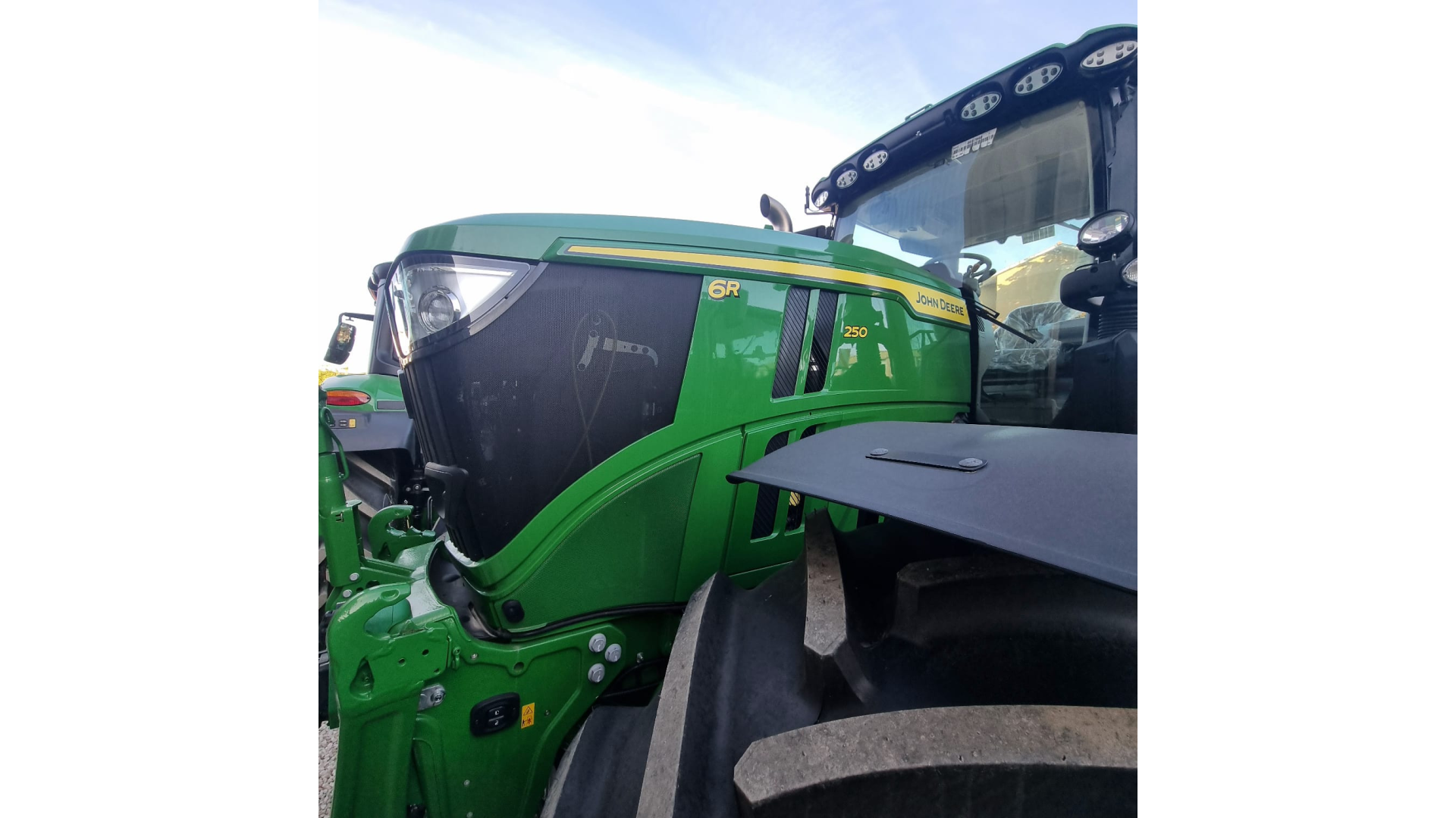 Trattore John Deere 6R 250