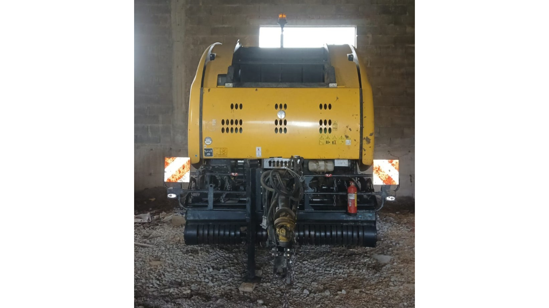 Rotopressa New Holland Roll Belt 180 usata