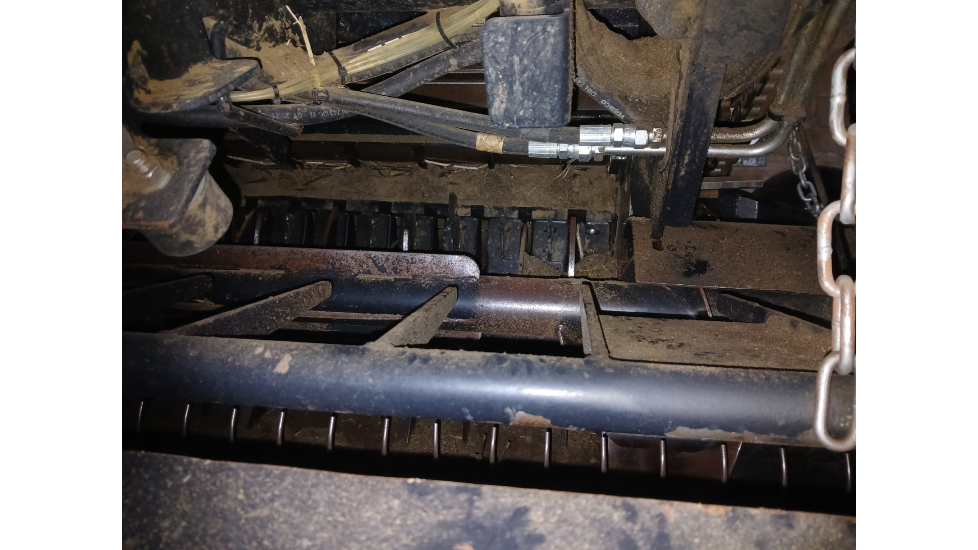 Rotopressa New Holland Roll Belt 180 usata