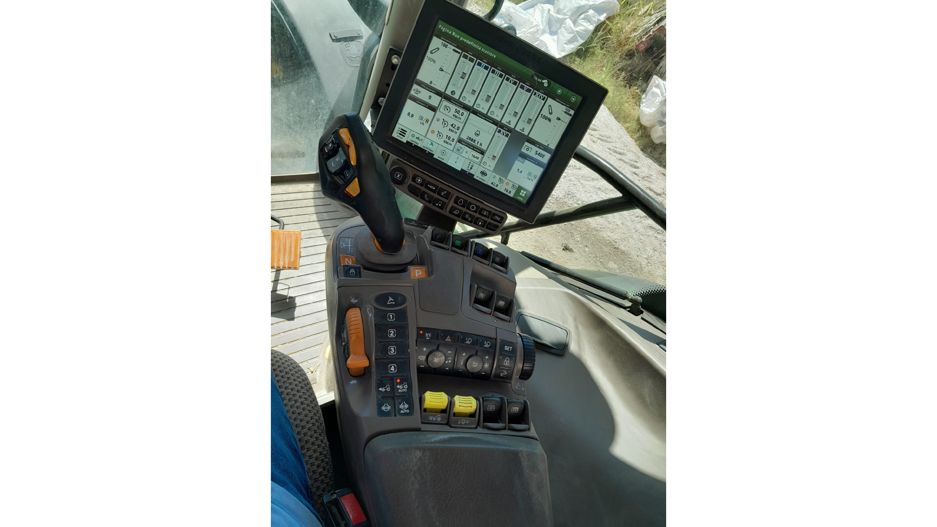 Trattore John Deere 6175R usato