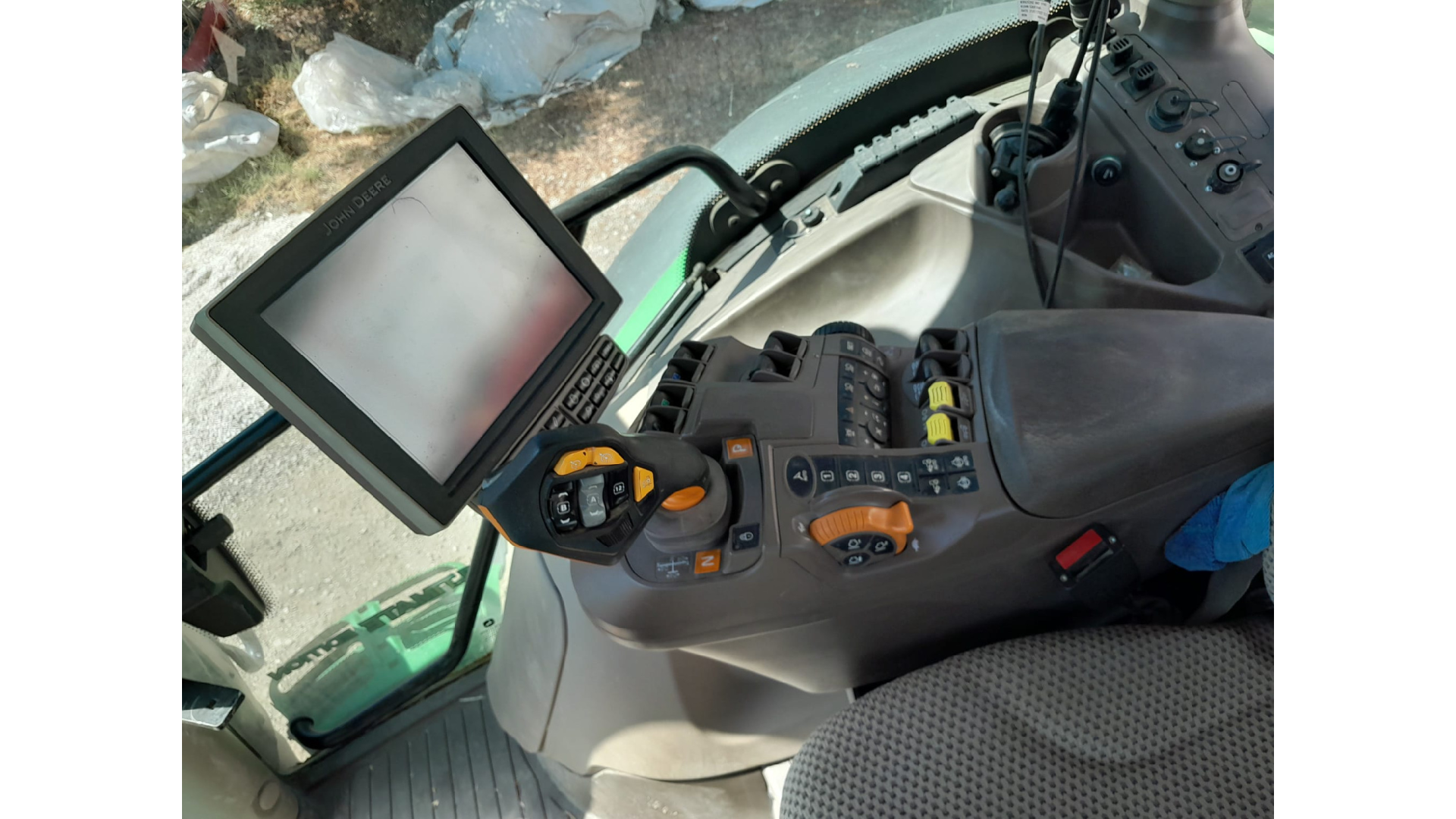 Trattore John Deere 6175R usato