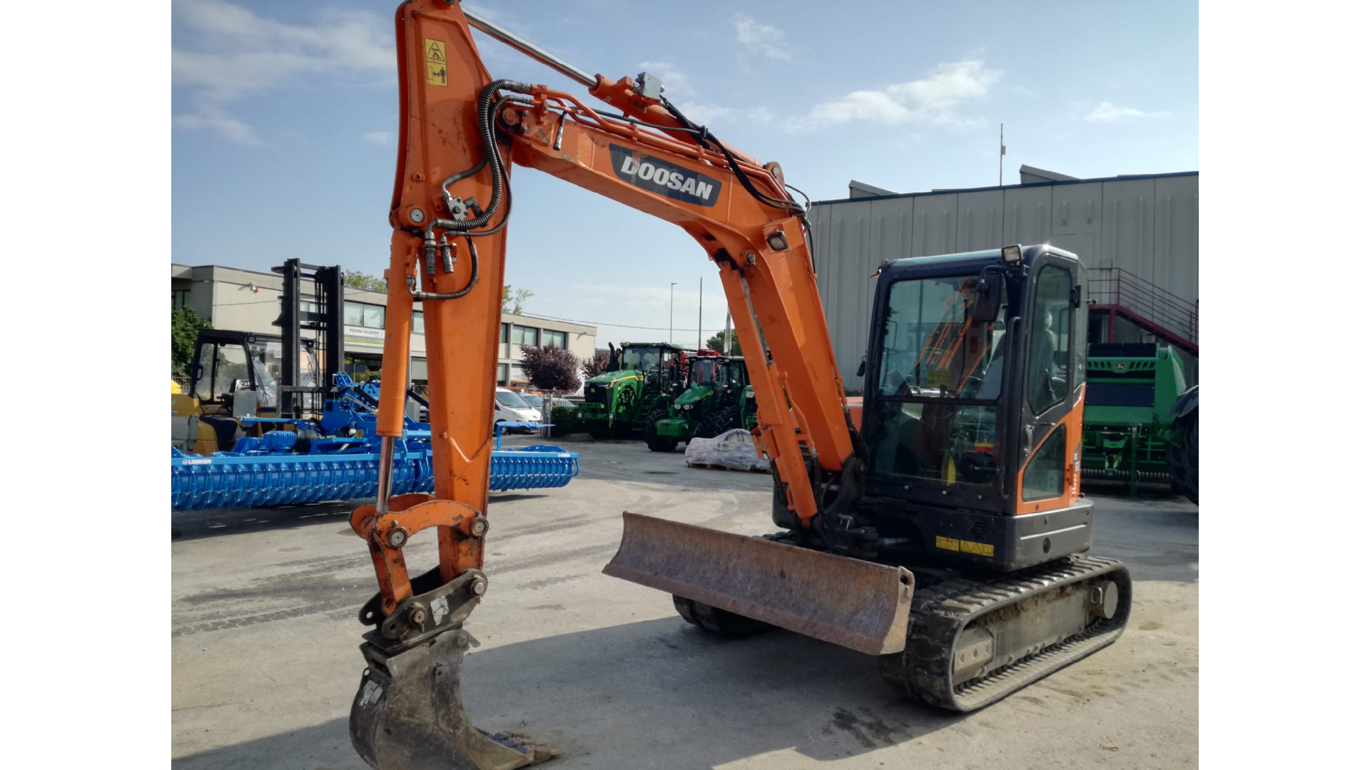 Escavatore Doosan DX63-3 usato