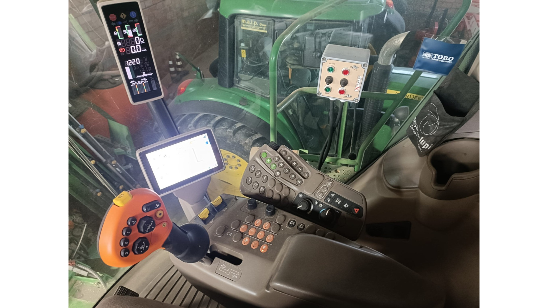 Mietitrebbia John Deere W550 Hillmaster usata