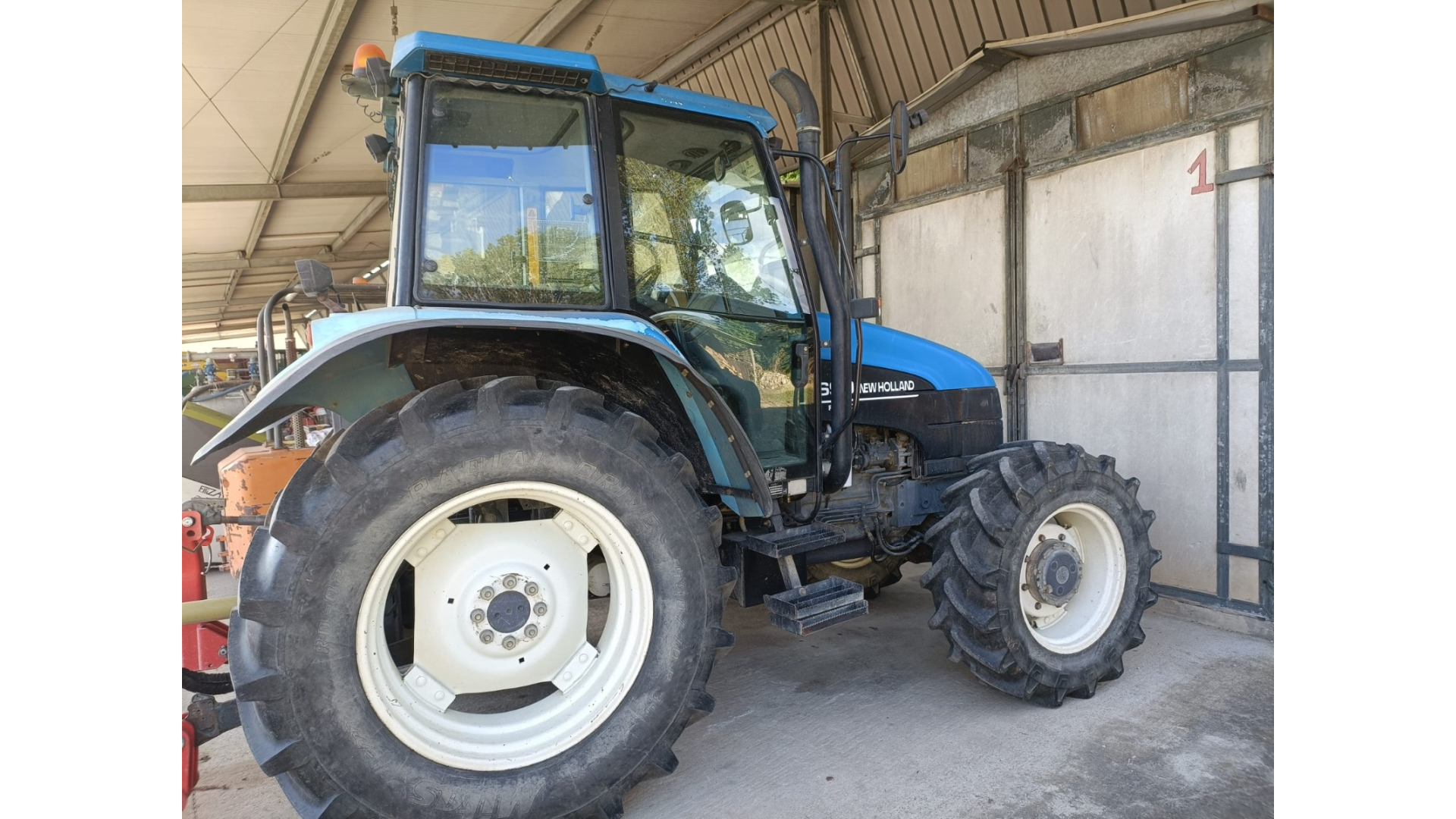 Trattore New Holland TS90 usato