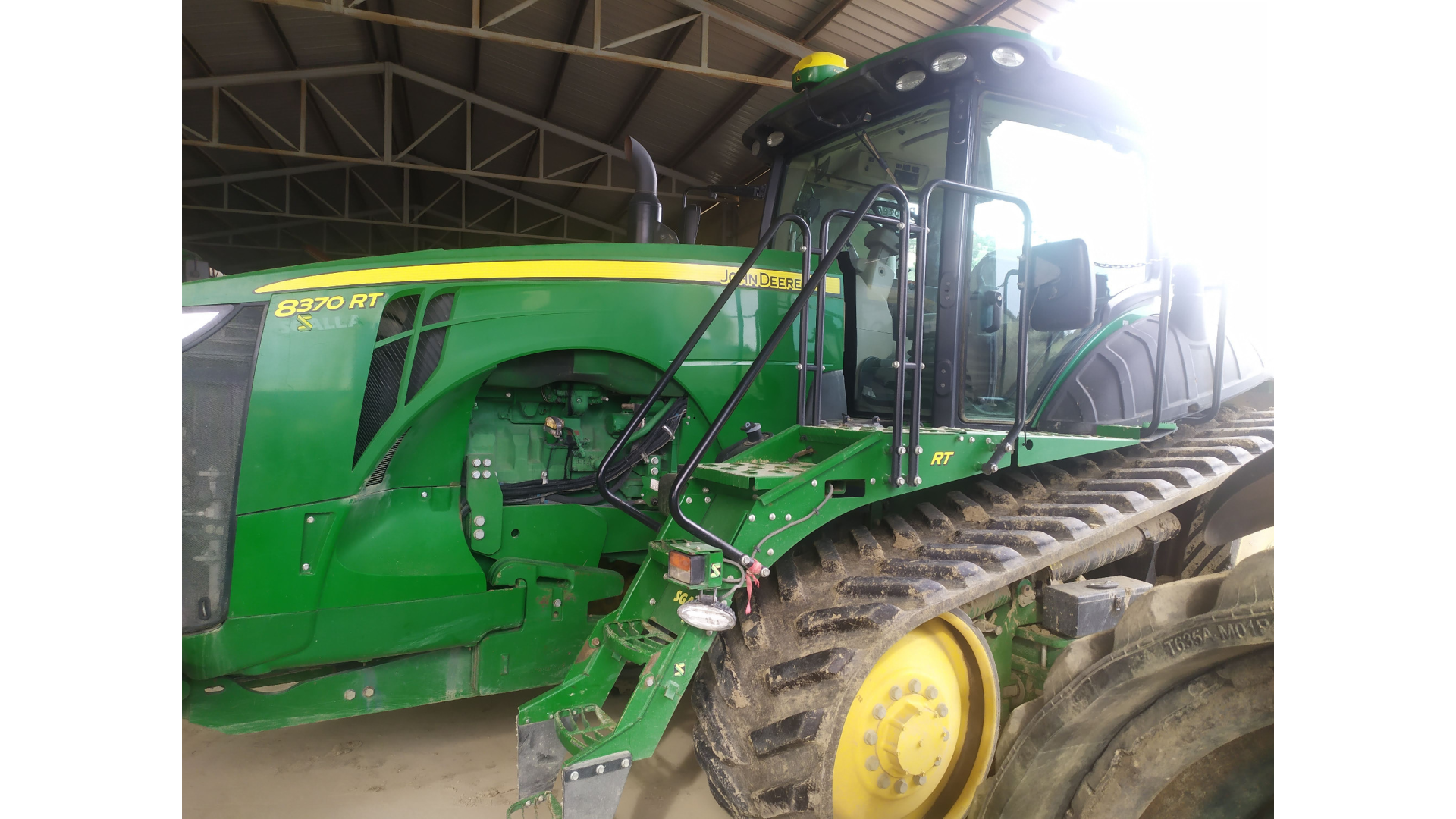 Trattore John Deere 8320RT usato