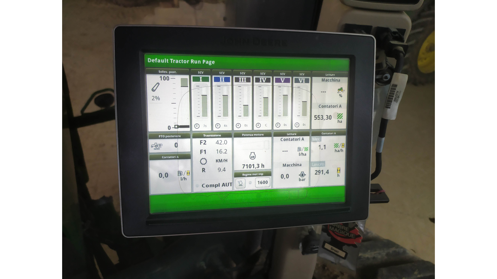 Trattore John Deere 8320RT usato