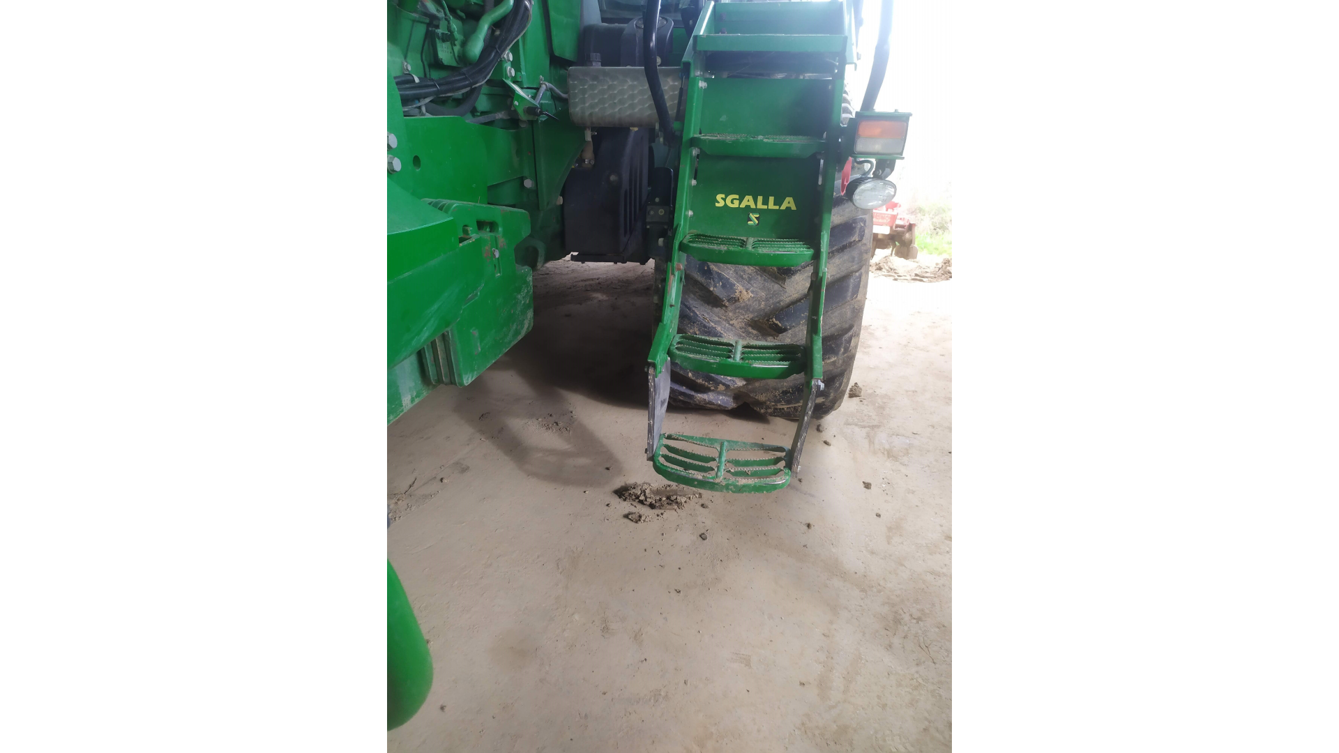 Trattore John Deere 8320RT usato