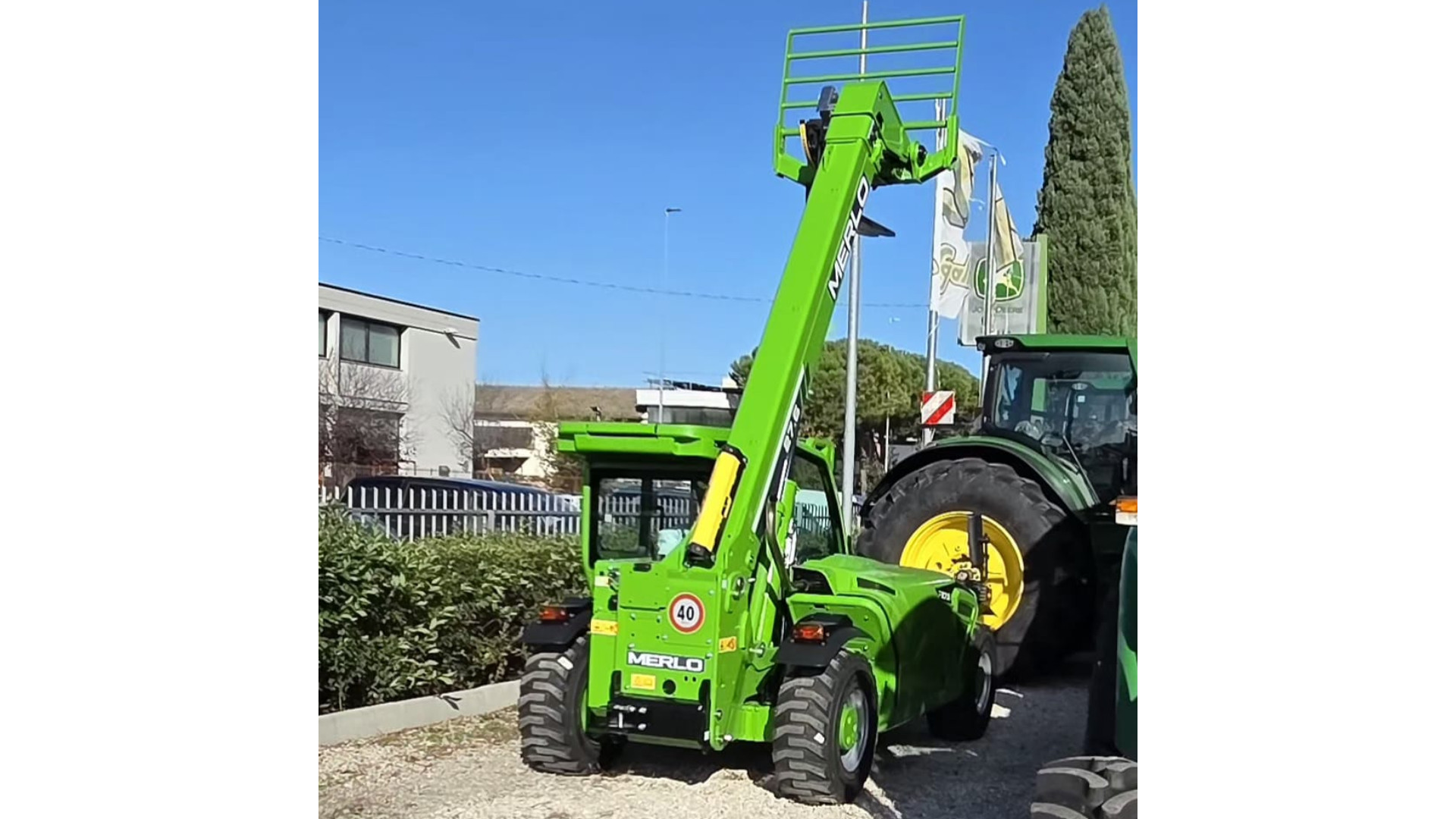 Merlo Panoramic 27.6 Top