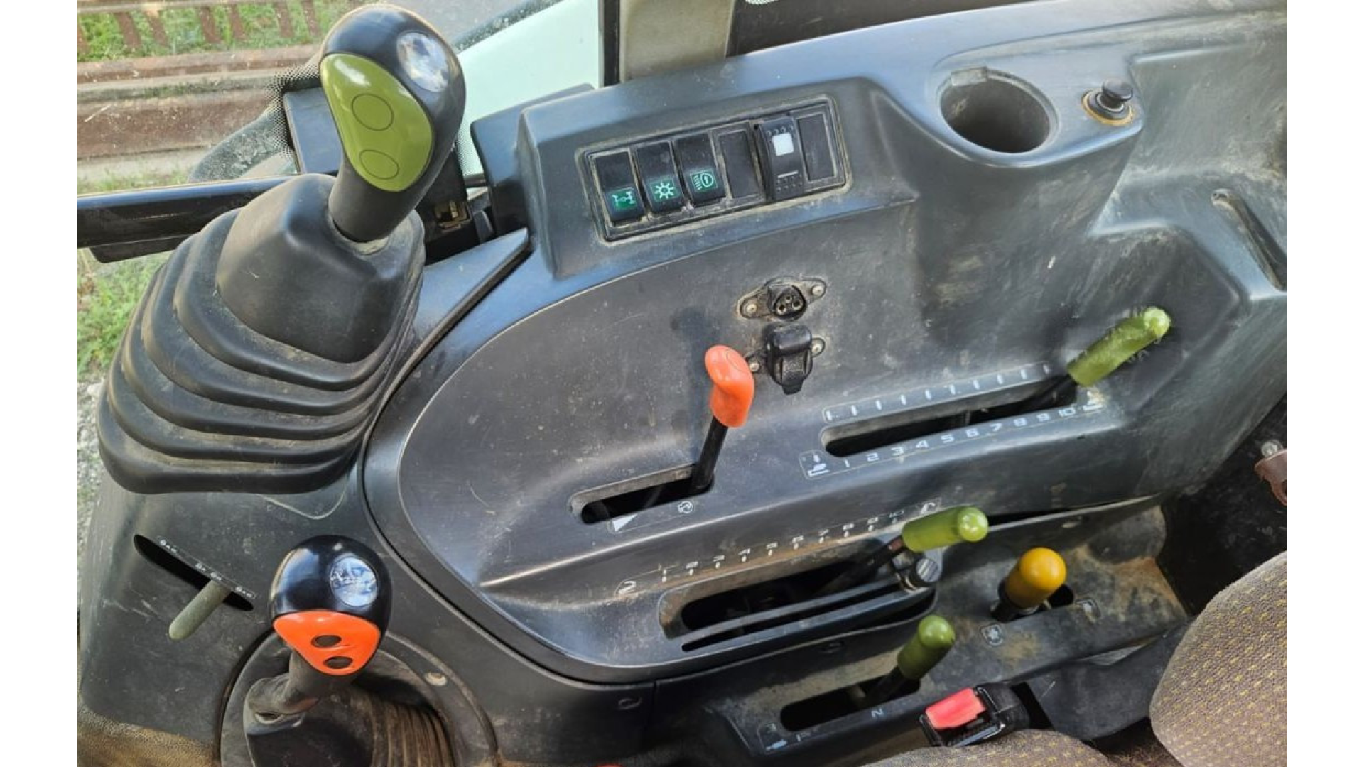 Trattore Claas CELTIS 456 RX Usato