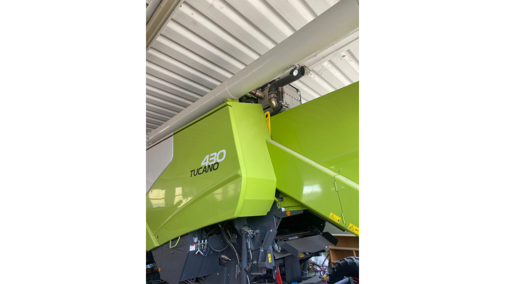 Mietitrebbia Claas TUCANO 430 MONTANA 4 Usata