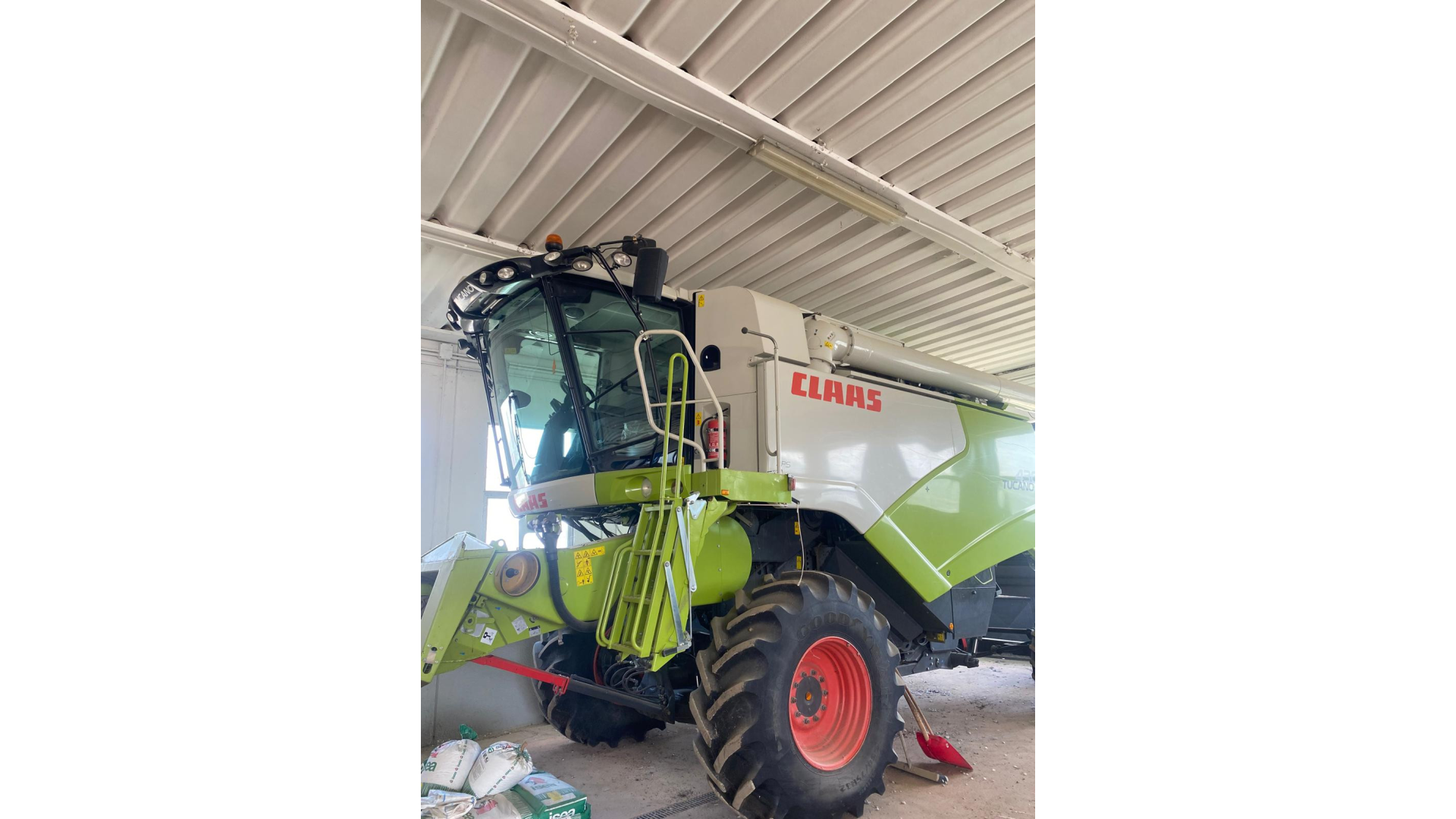 Mietitrebbia Claas TUCANO 430 MONTANA 4 Usata