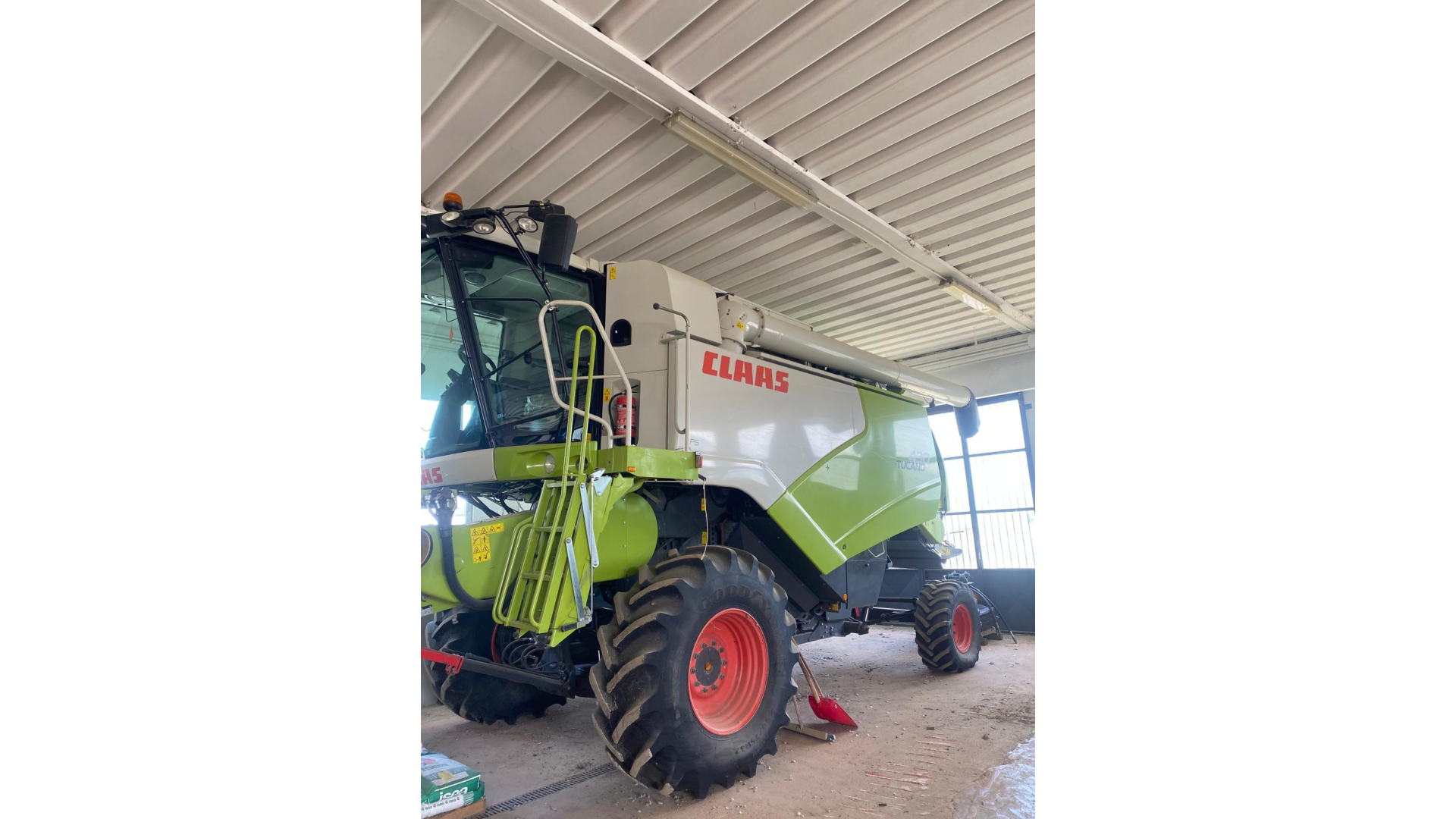 Mietitrebbia Claas TUCANO 430 MONTANA 4 Usata