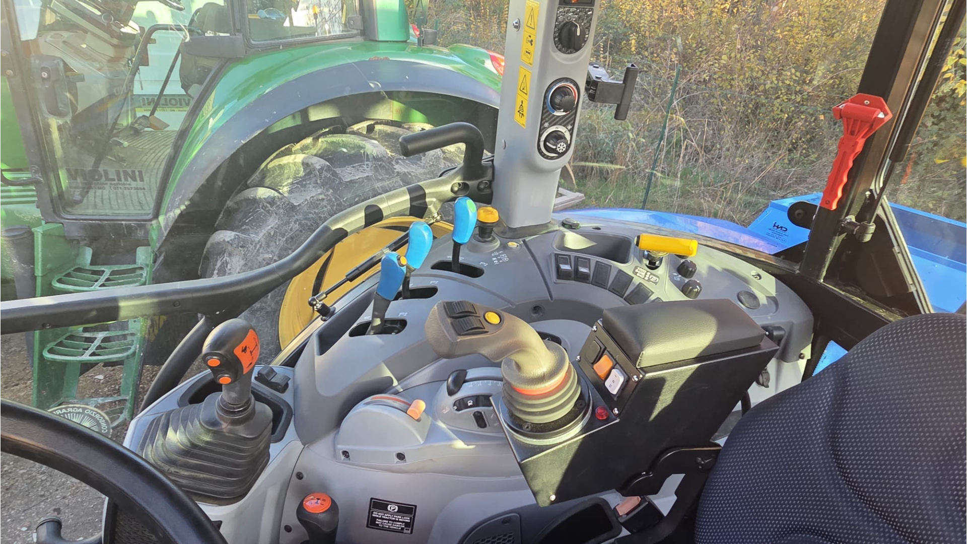 Trattore New Holland T5.95 Usato