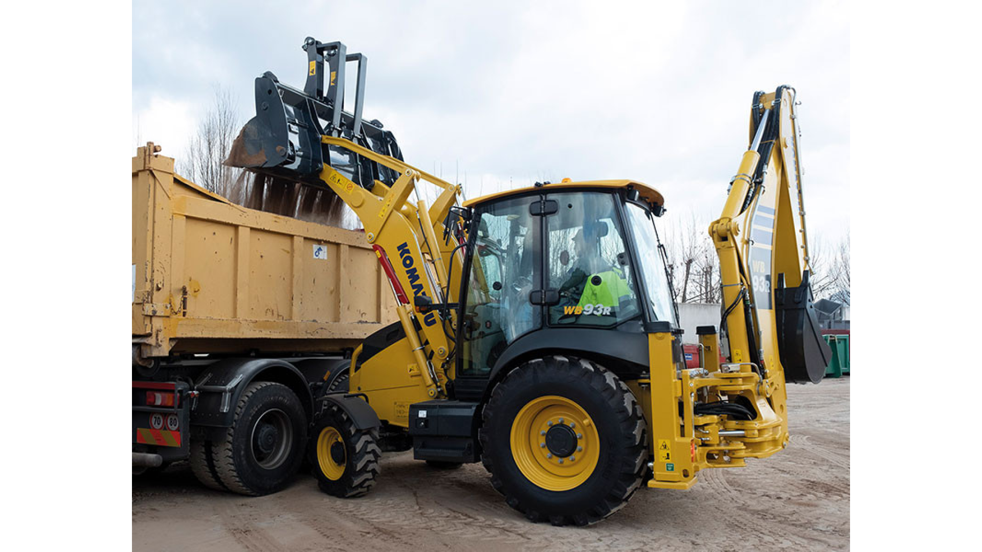 Terna KOMATSU WB93R-8